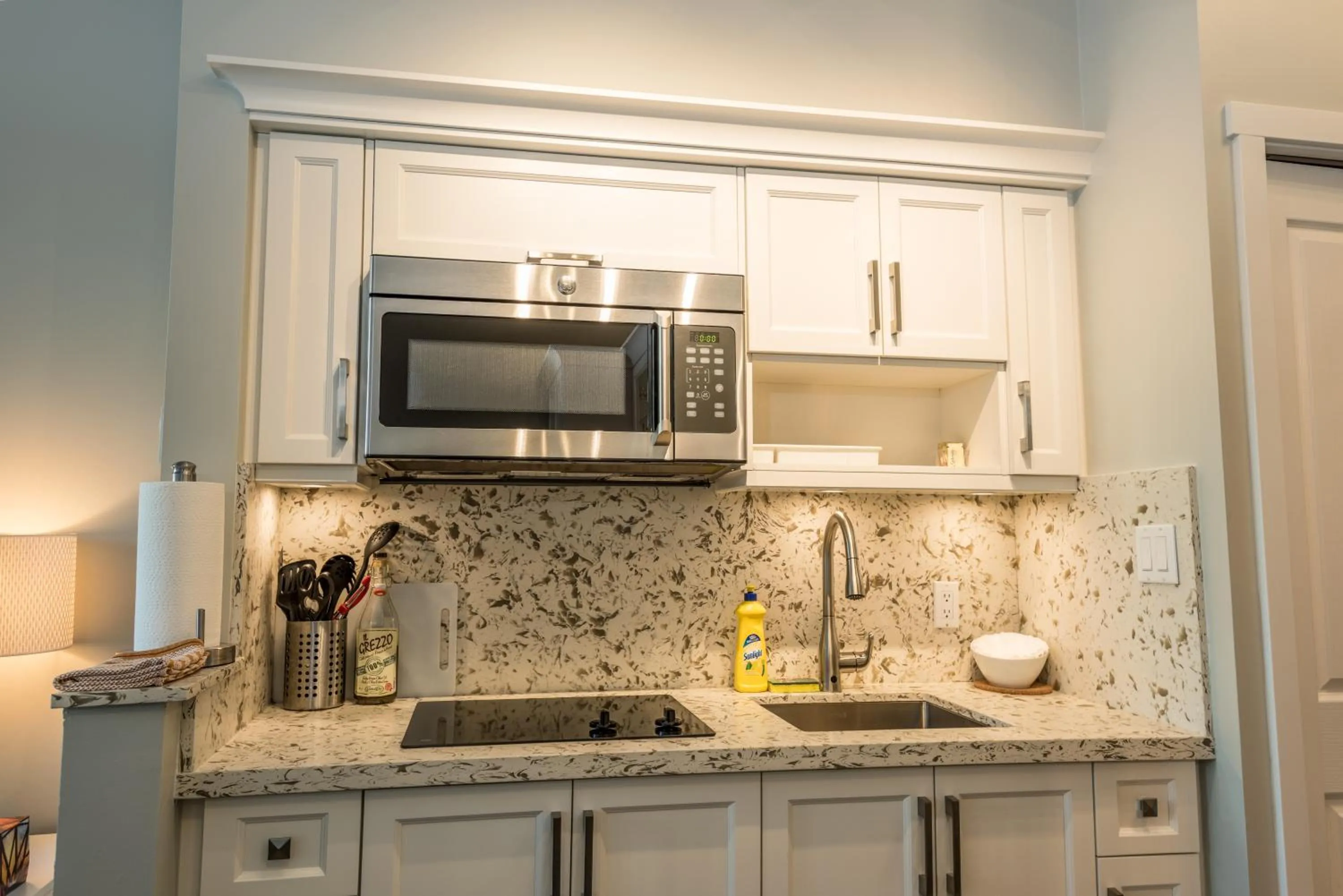 Alpenglow Lodge by Bill