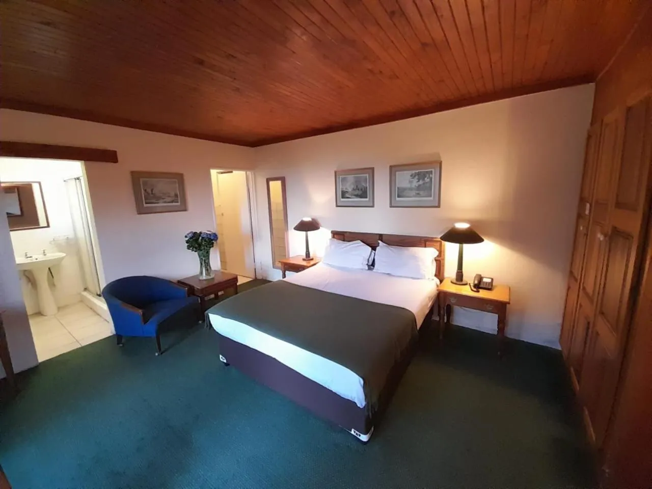 Bed in Magoebaskloof Hotel