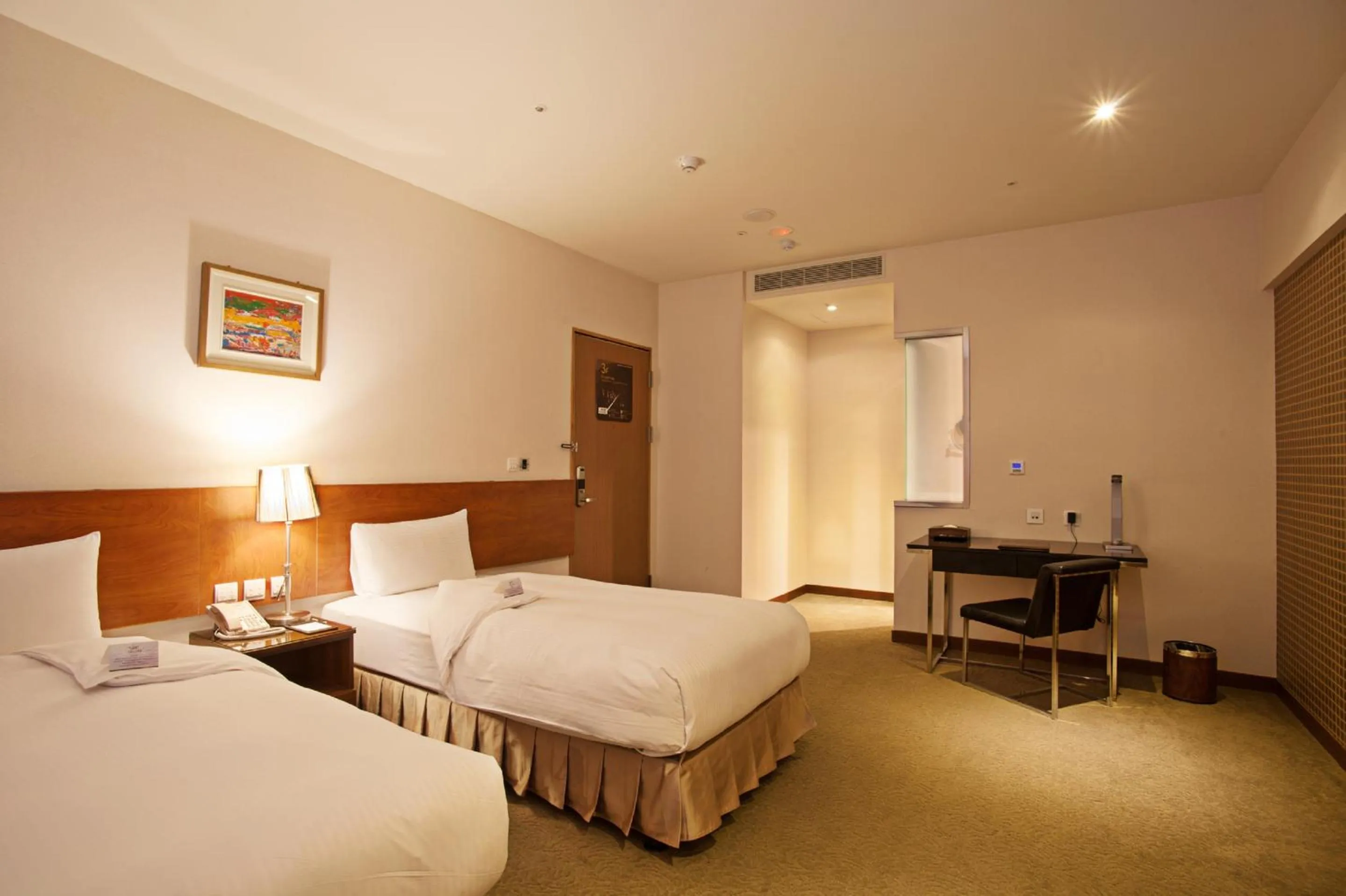 Living room, Bed in Taisugar Hotel Taipei