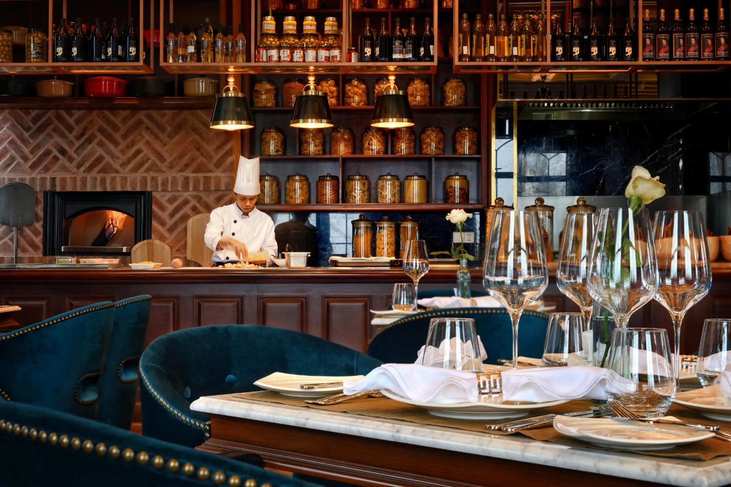 Restaurant/places to eat in Silk Path Grand Sapa Resort & Spa