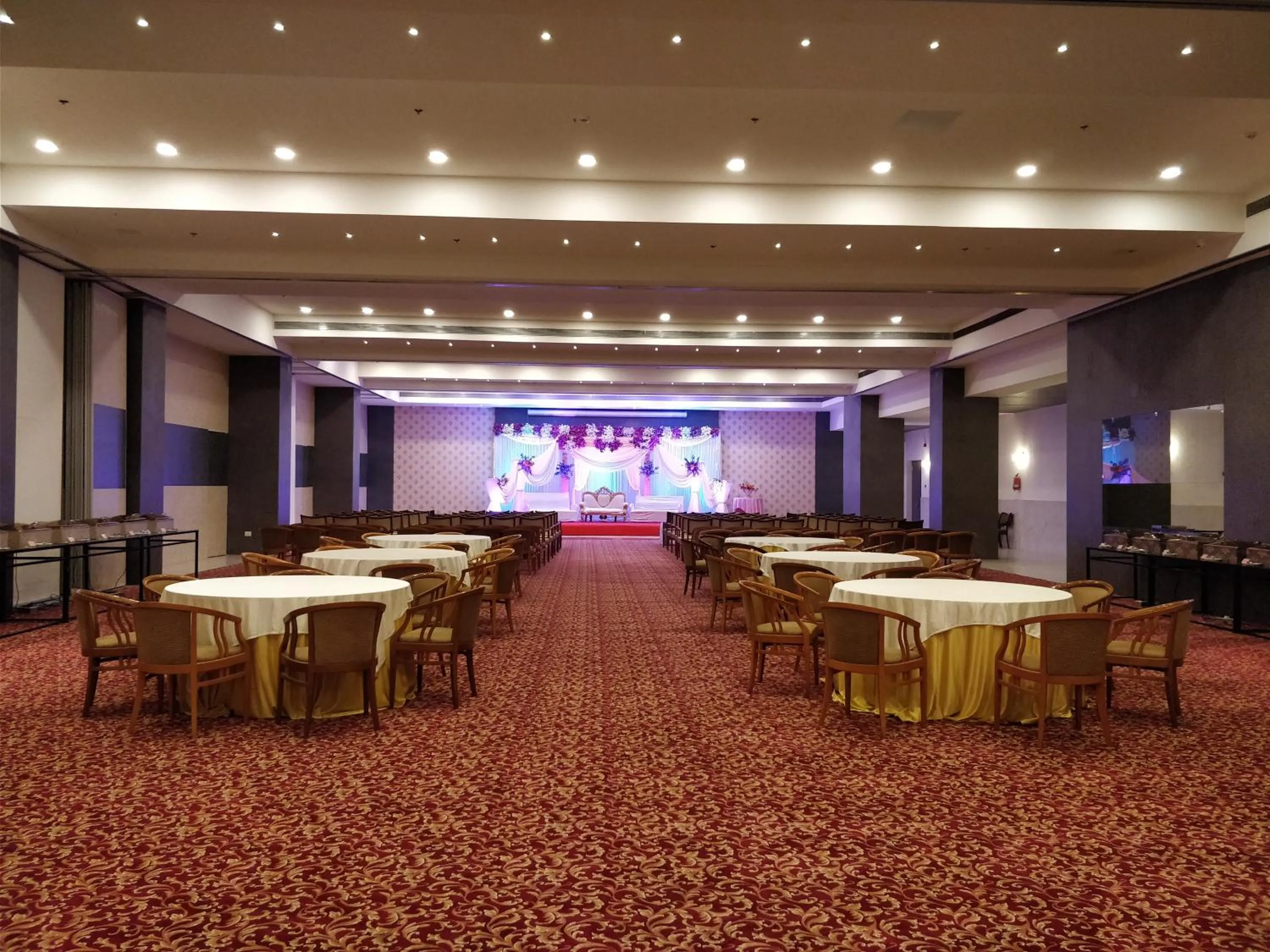 Banquet/Function facilities in Regenta Central Hotel & Convention Centre Nagpur