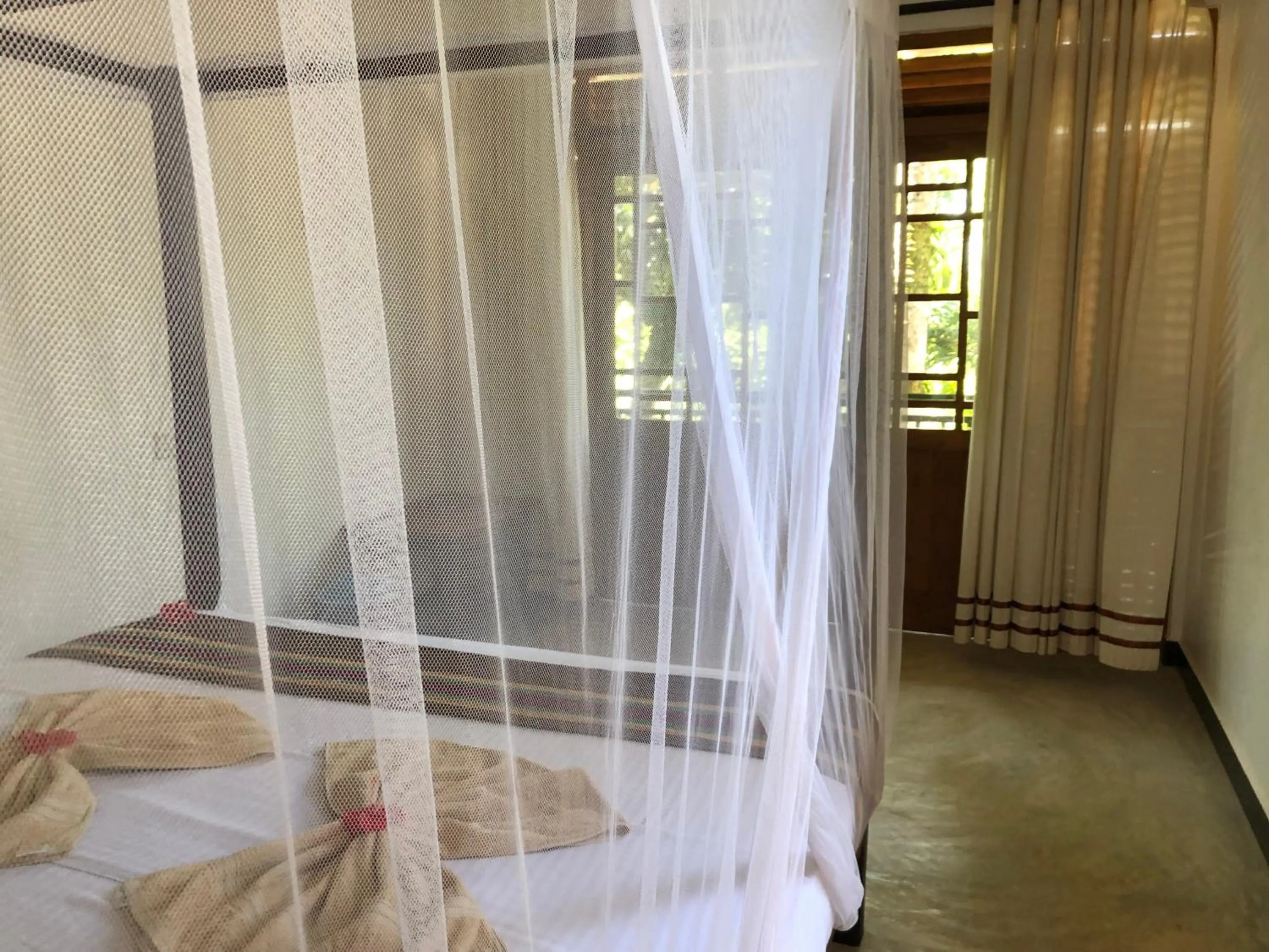 Bed in Hiriketiya White House