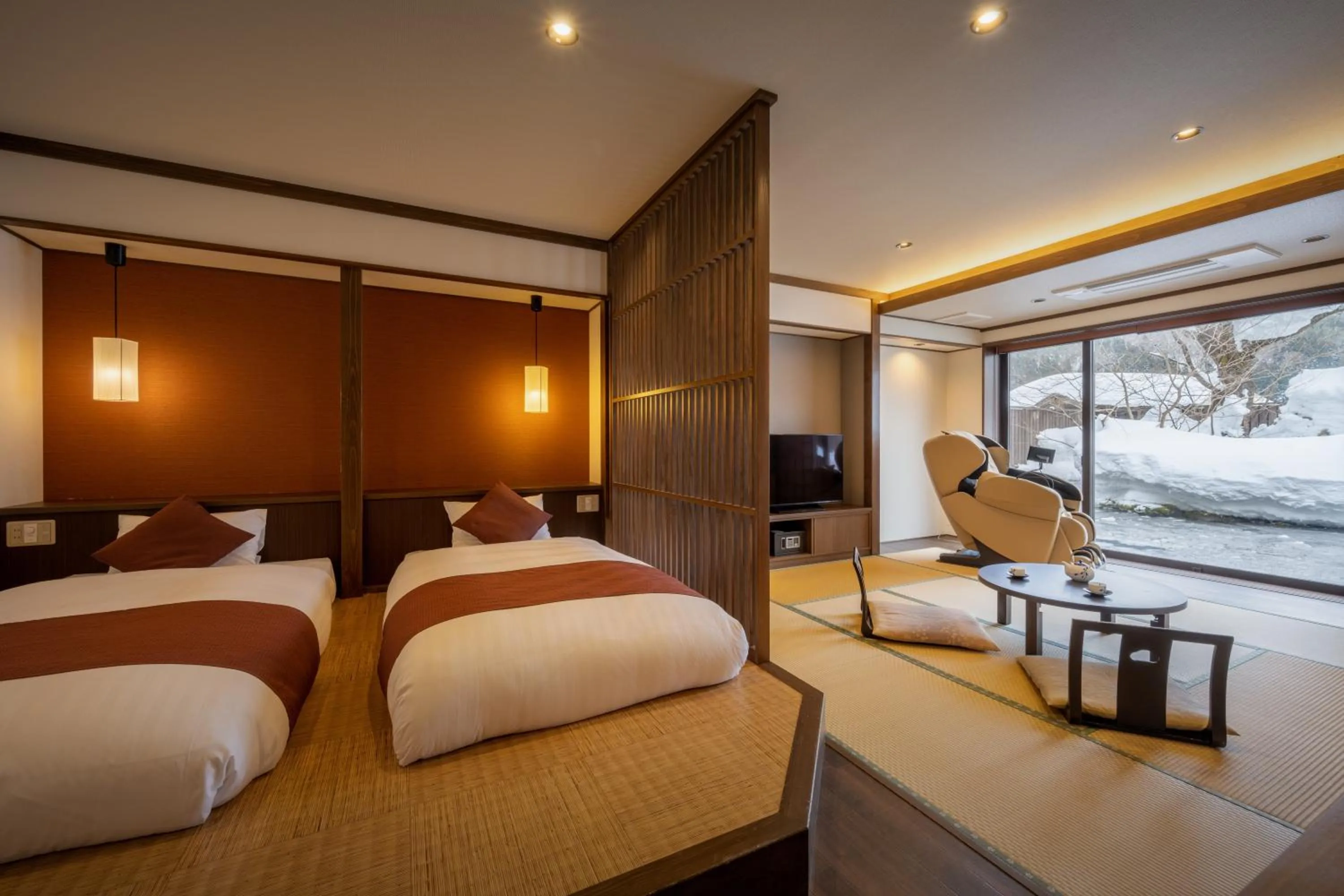 Photo of the whole room, Bed in Onogawa Onsen Kajikaso