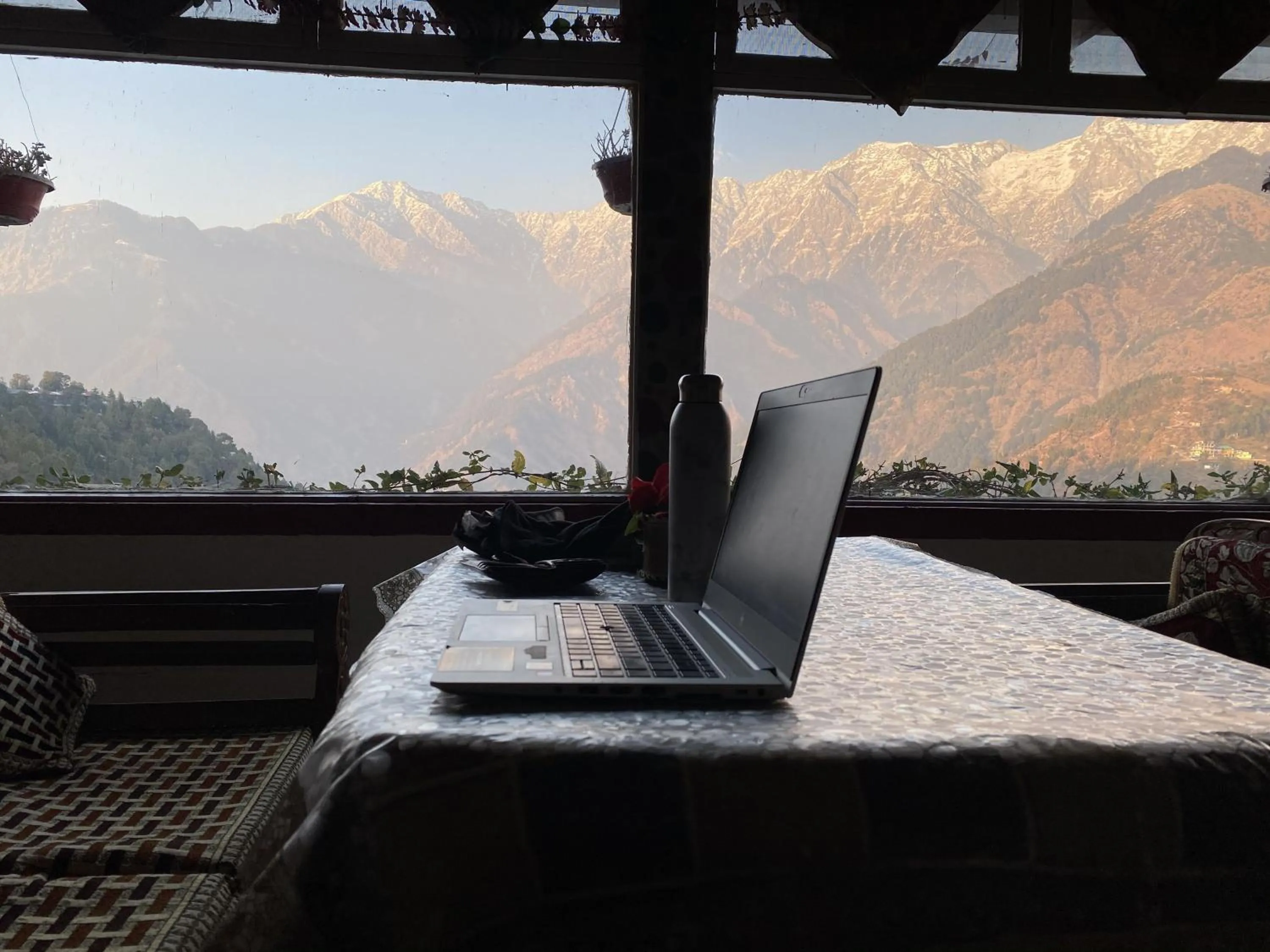 Restaurant/places to eat in Hotel Victoriya Palace,Mcleod Ganj