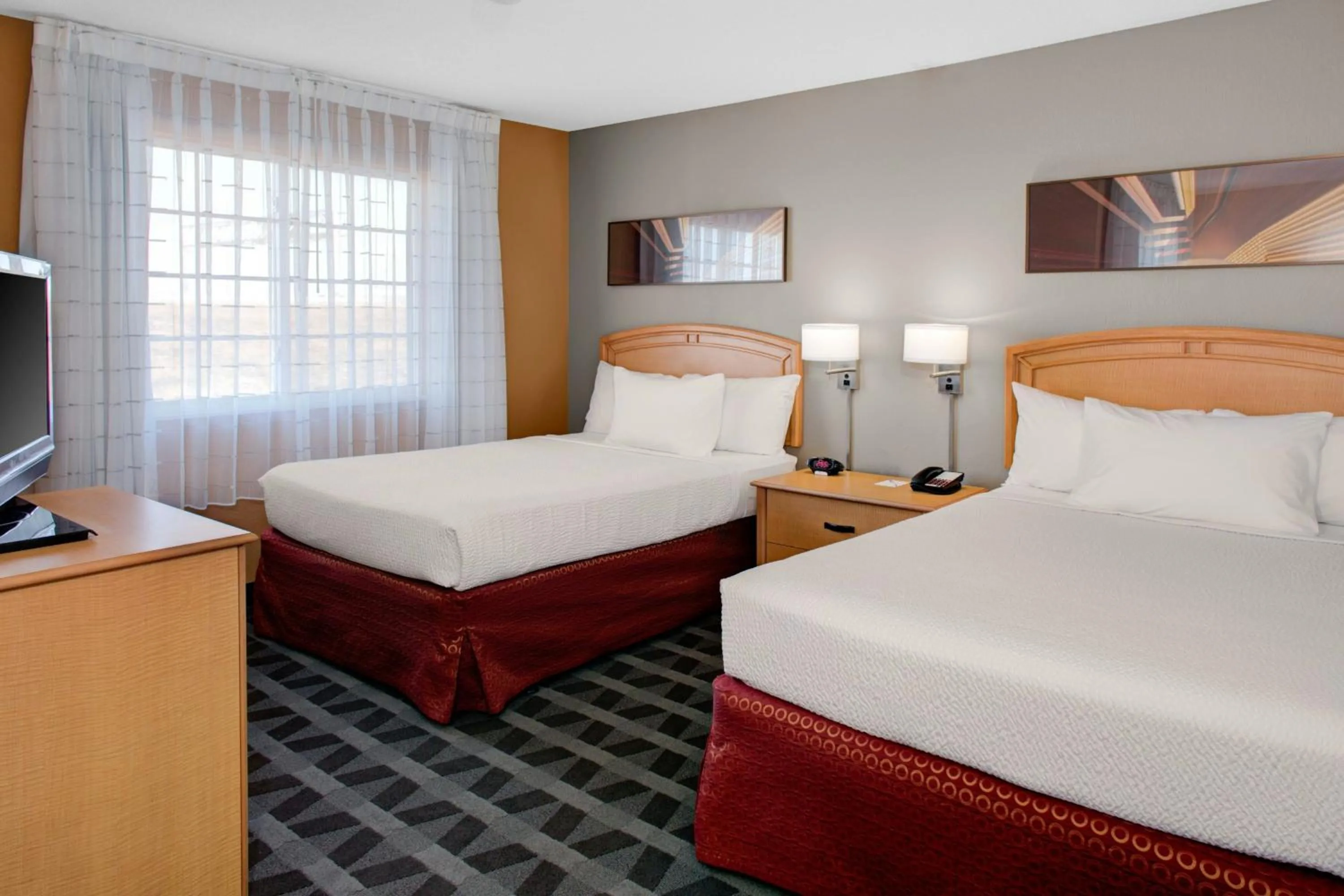 Photo of the whole room, Bed in TownePlace Suites Wichita East