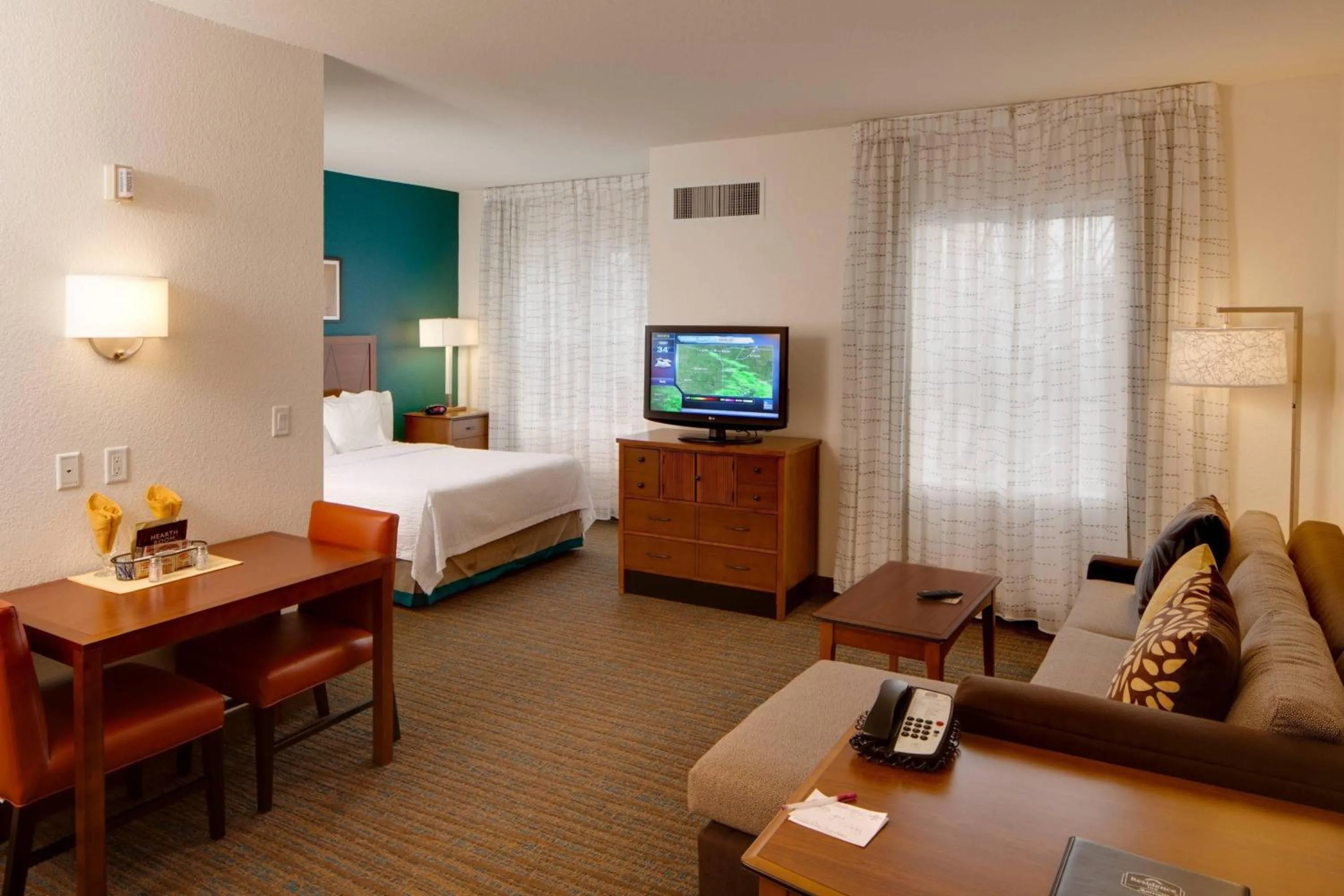Photo of the whole room, Bed in Residence Inn by Marriott Wichita East At Plazzio