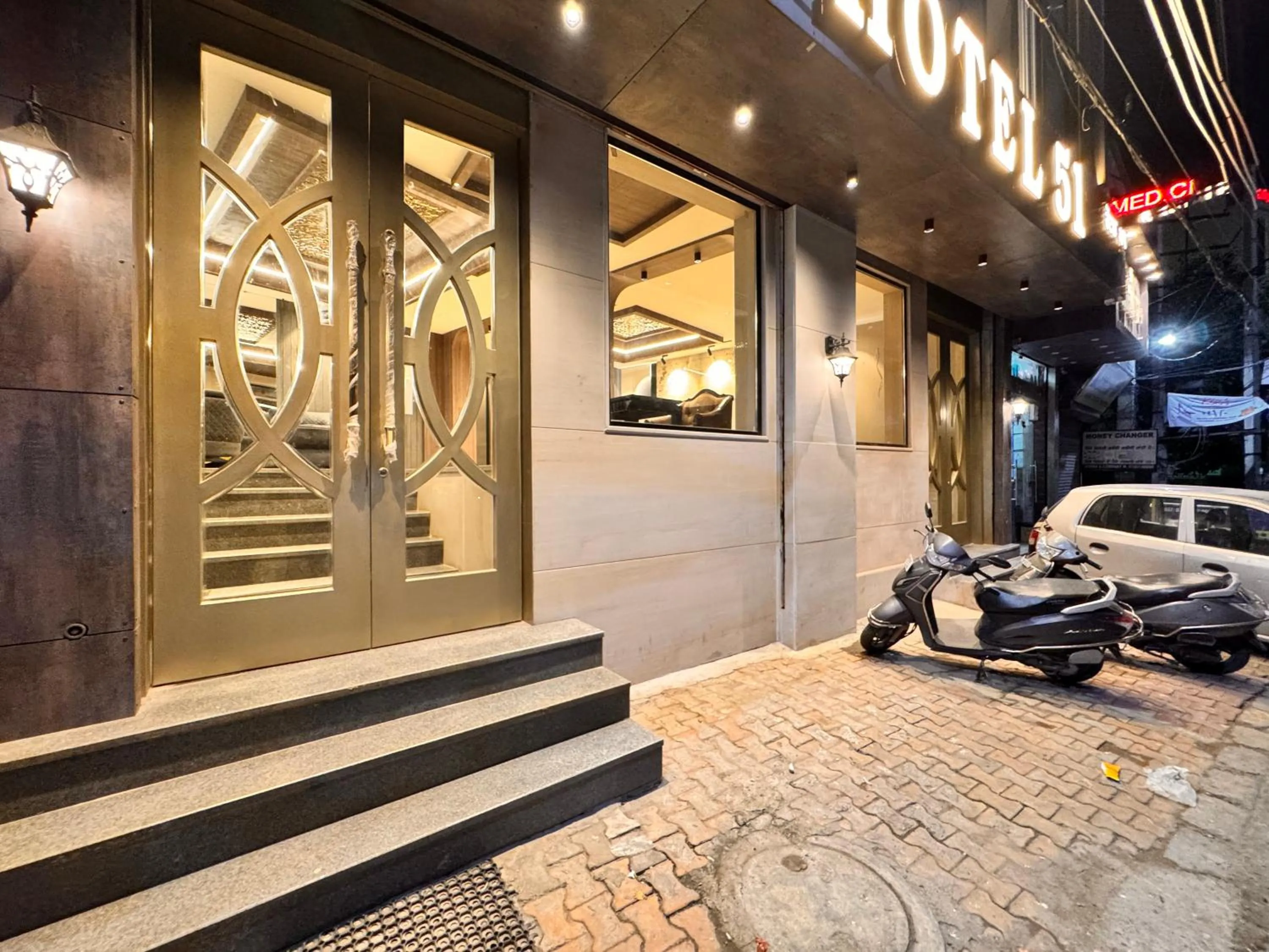 Facade/entrance in Hotel 51