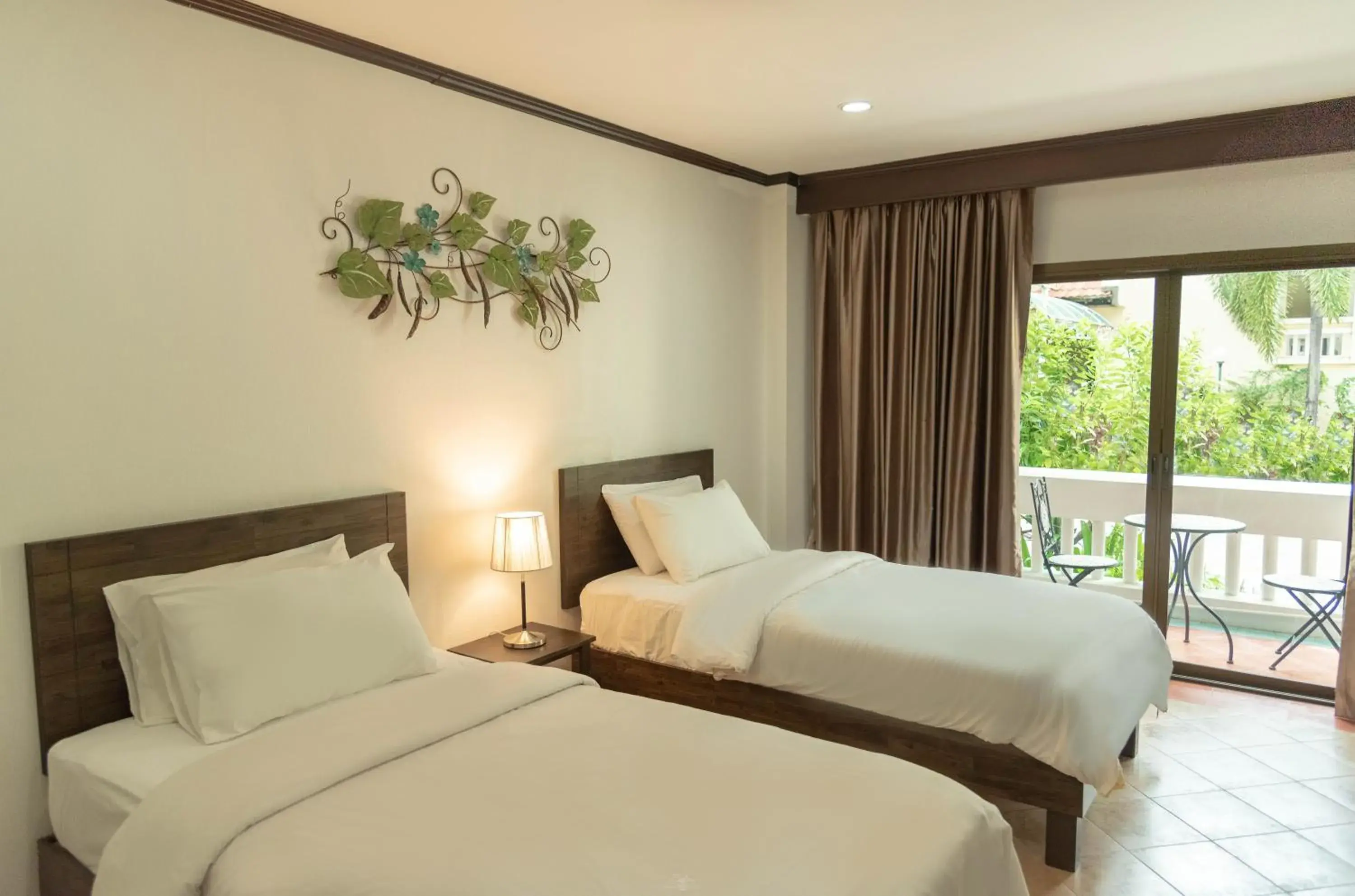 Superior Twin Room in Park 38 Hotel - SHA Plus Superior Twin Room in Park 38 Hotel - SHA Plus