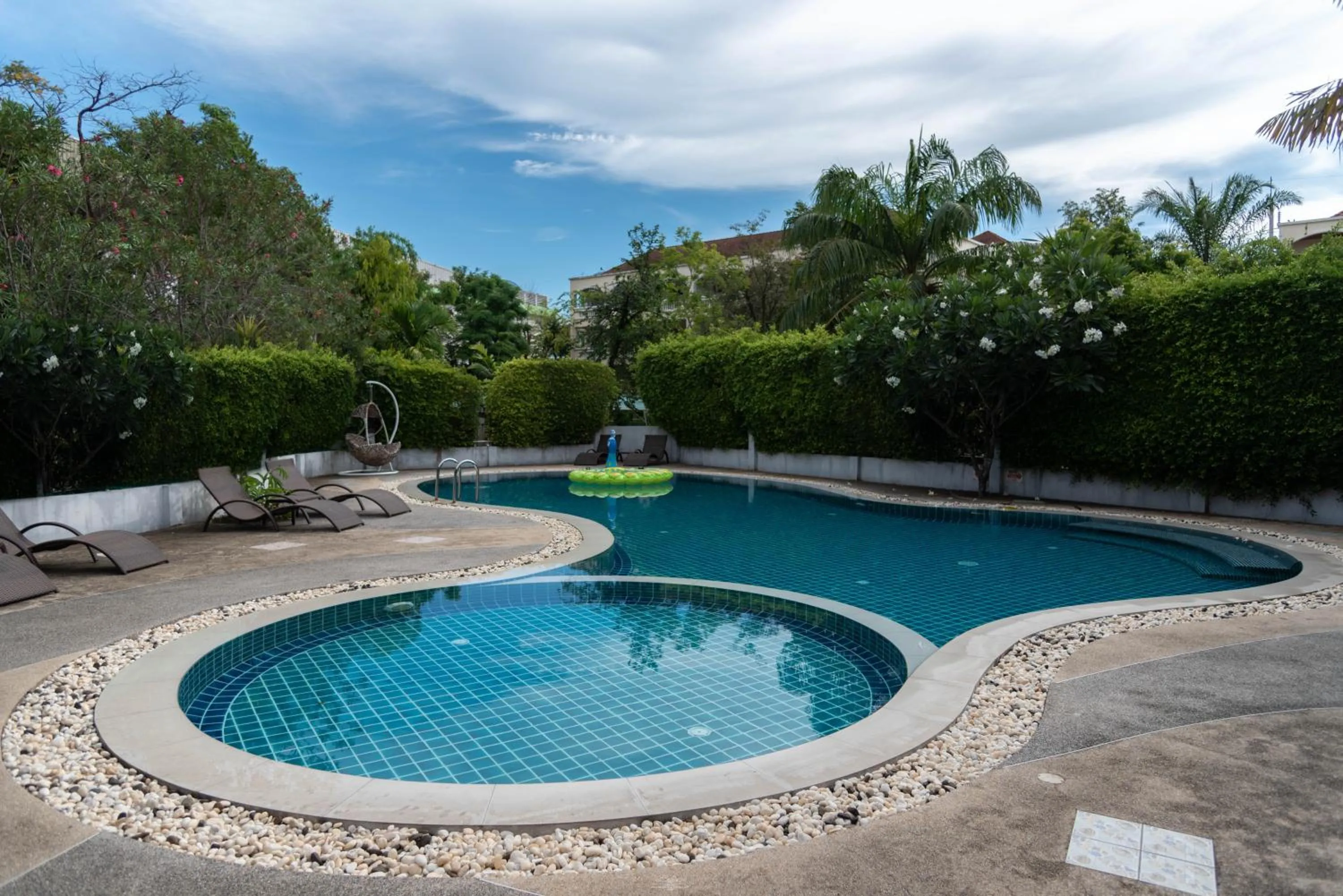 Pool view in Park 38 Hotel - SHA Plus