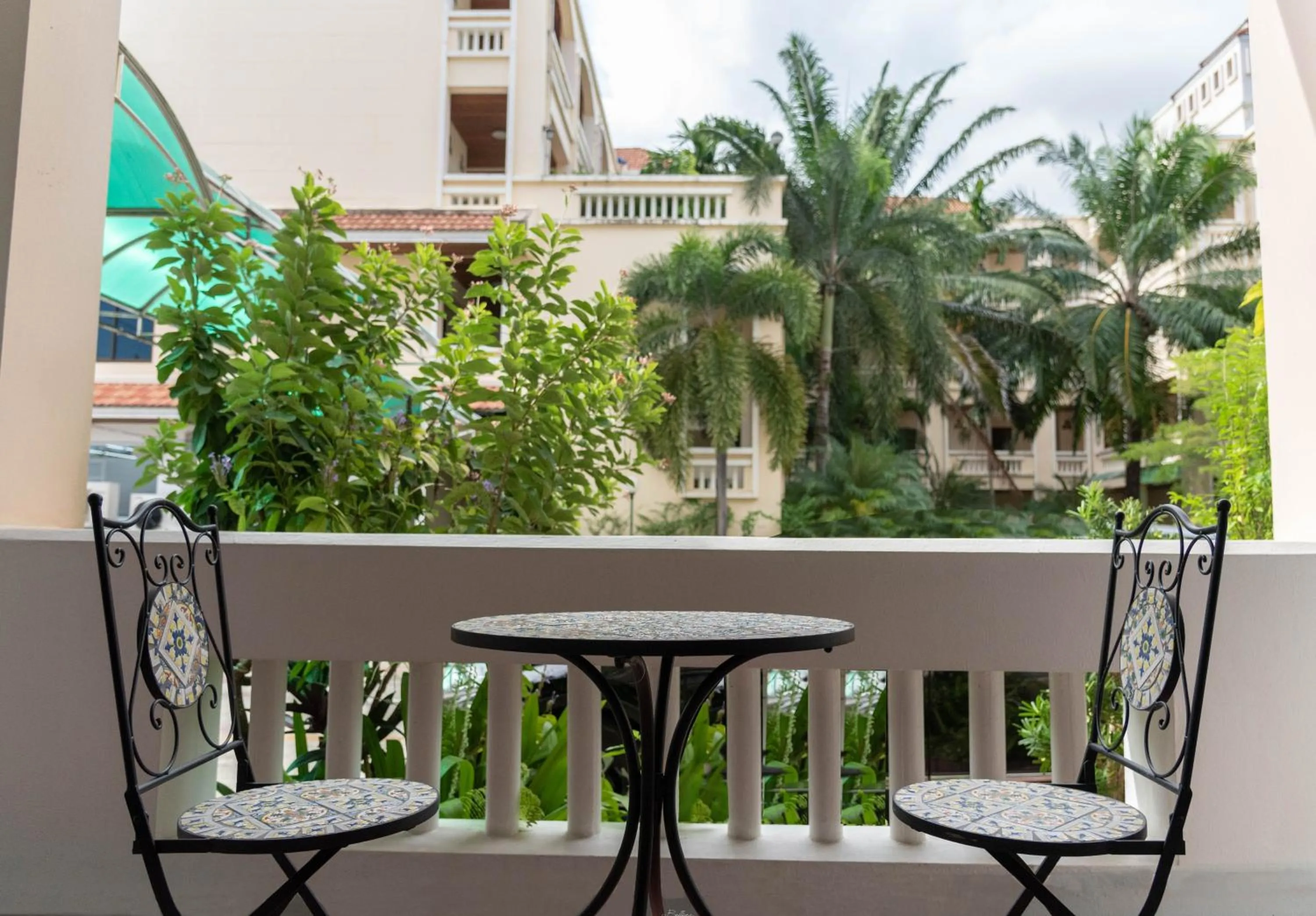 Patio in Park 38 Hotel - SHA Plus