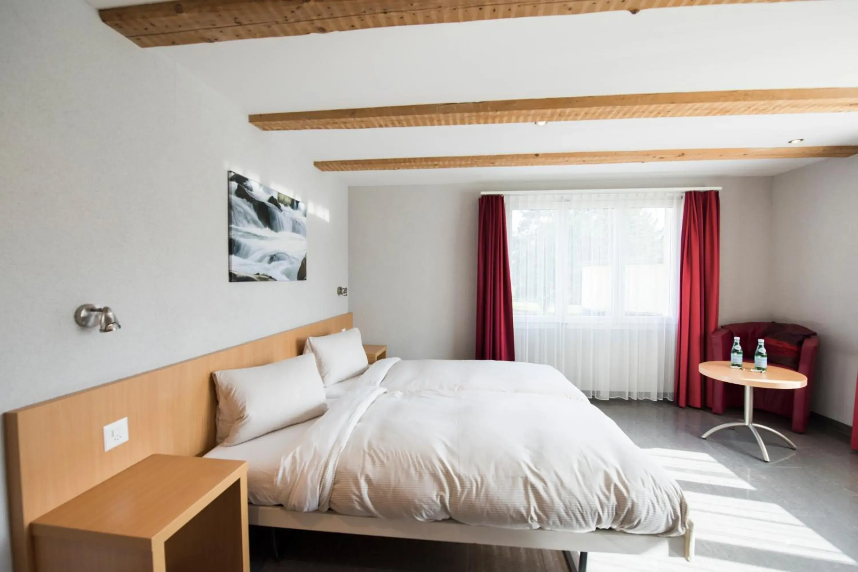 Double Room with Private Bathroom - single occupancy in Hotel Restaurant Neuhaus Double Room with Private Bathroom - single occupancy in Hotel Restaurant Neuhaus