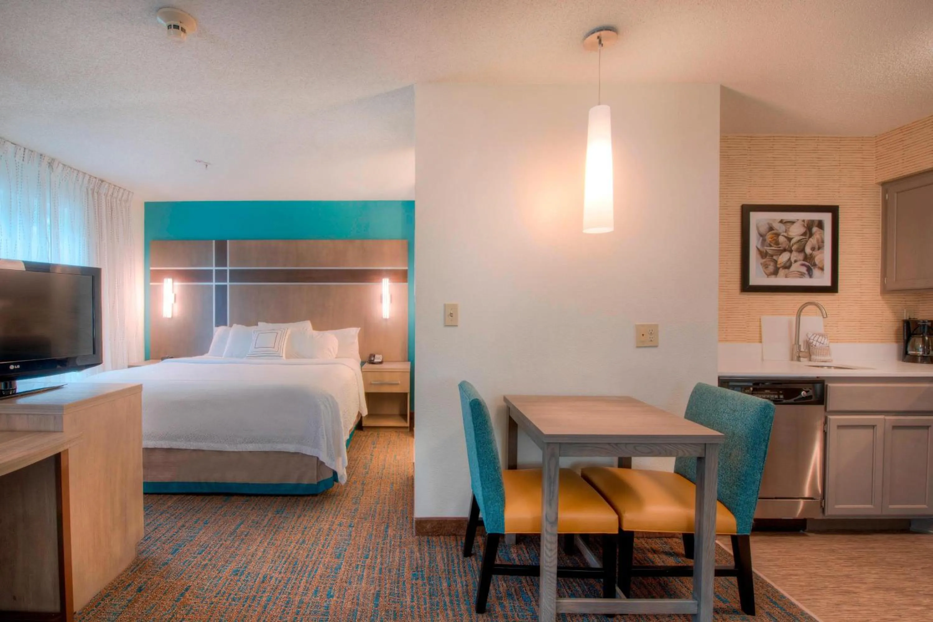 Photo of the whole room, Bed in Residence Inn by Marriott Wilmington Landfall