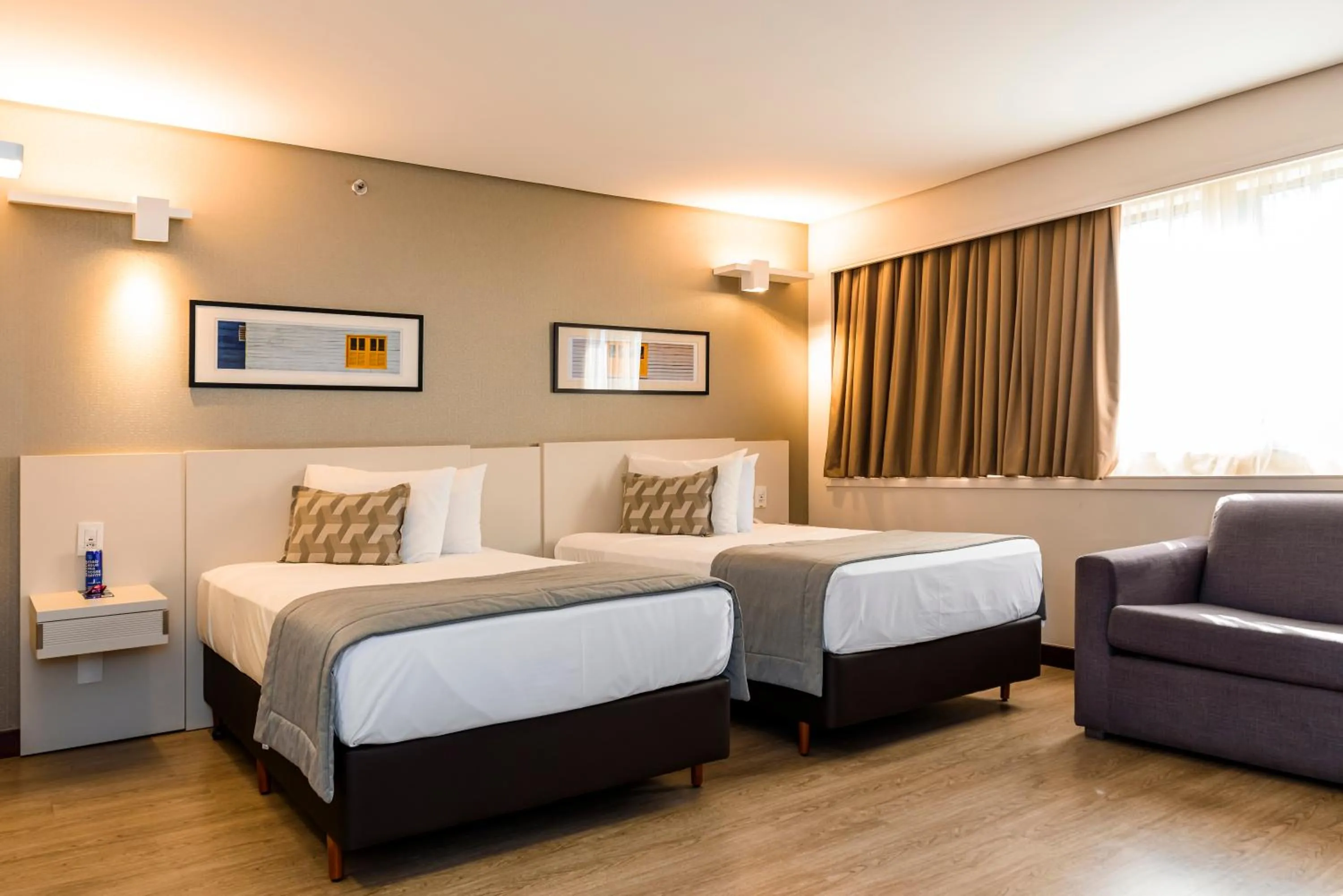 Bed in Comfort Suites Brasília