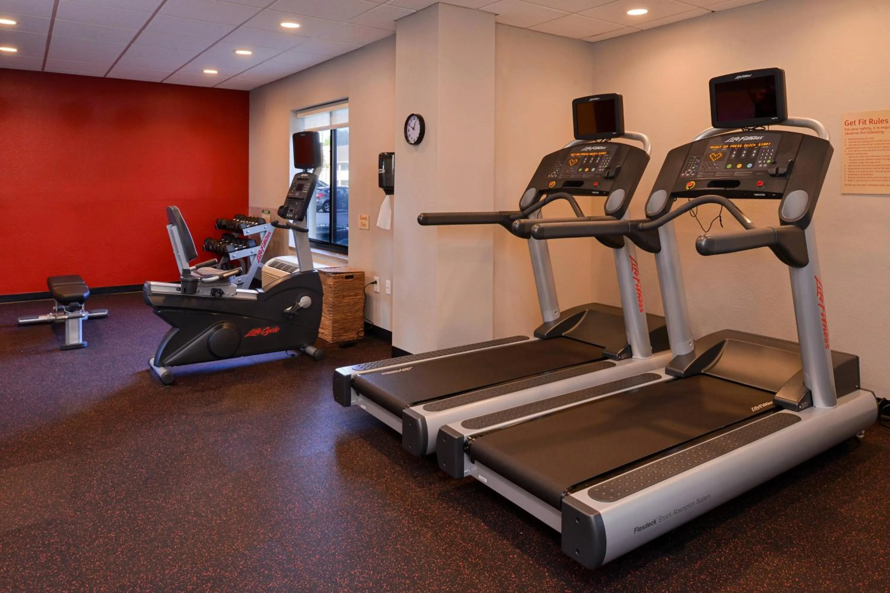 Fitness centre/facilities in TownePlace Suites Wilmington Wrightsville Beach