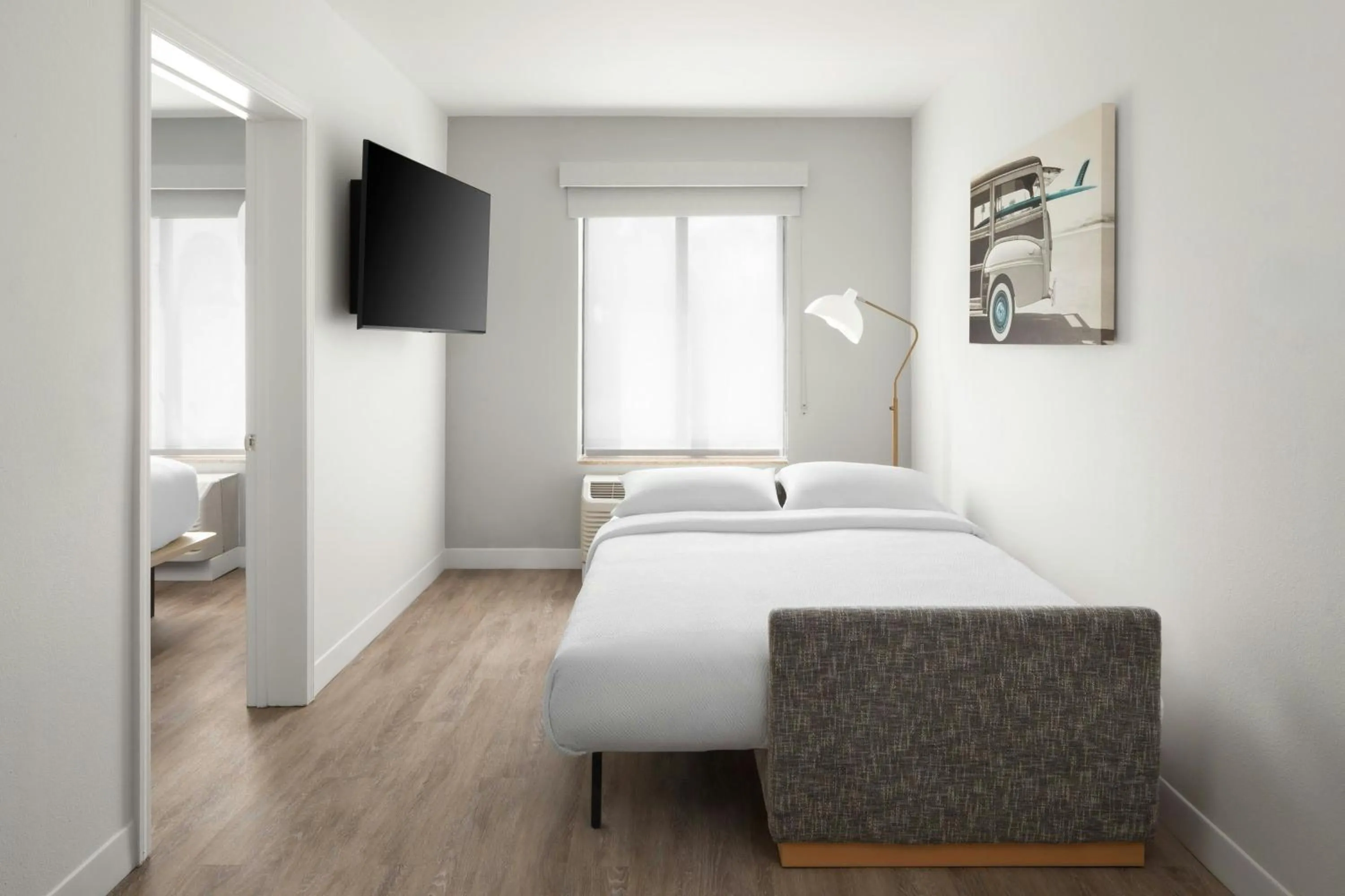 Bedroom, Bed in TownePlace Suites Wilmington Wrightsville Beach