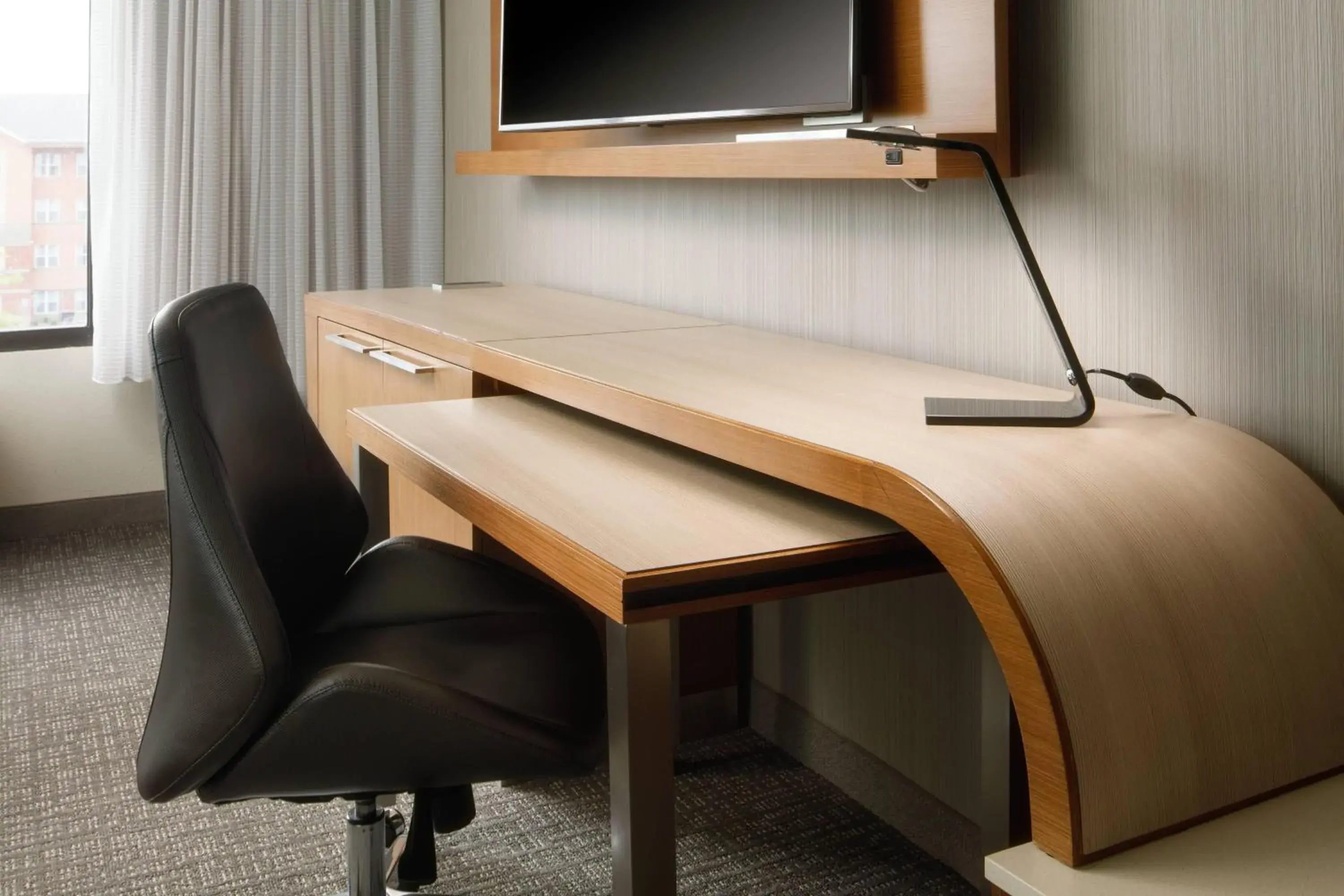 Queen Room with Two Queen Beds and Adapted Tub - Mobility and Hearing Accessible in Courtyard Indianapolis at the Capitol Queen Room with Two Queen Beds and Adapted Tub - Mobility and Hearing Accessible in Courtyard Indianapolis at the Capitol