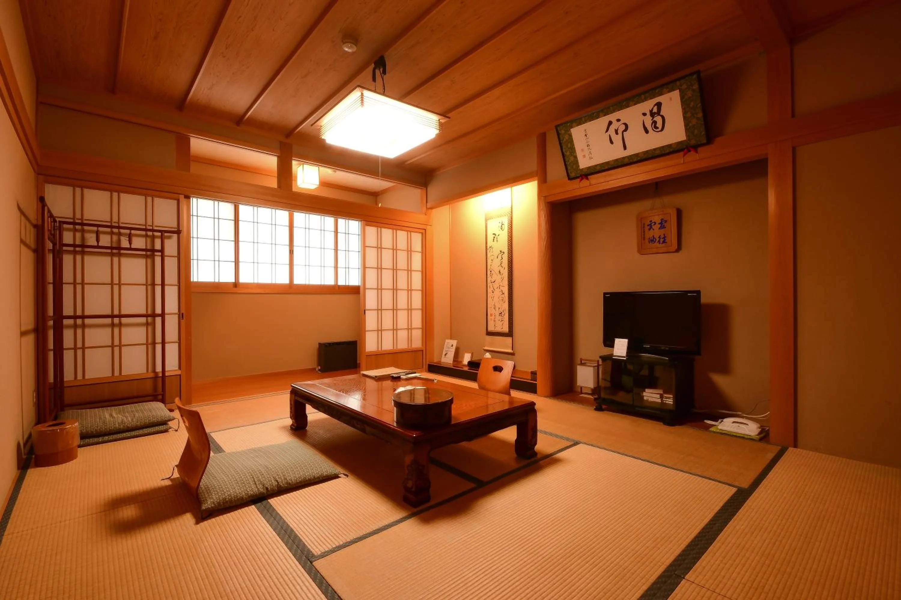 Photo of the whole room in 高野山 宿坊 不動院 -Koyasan Shukubo Fudoin-
