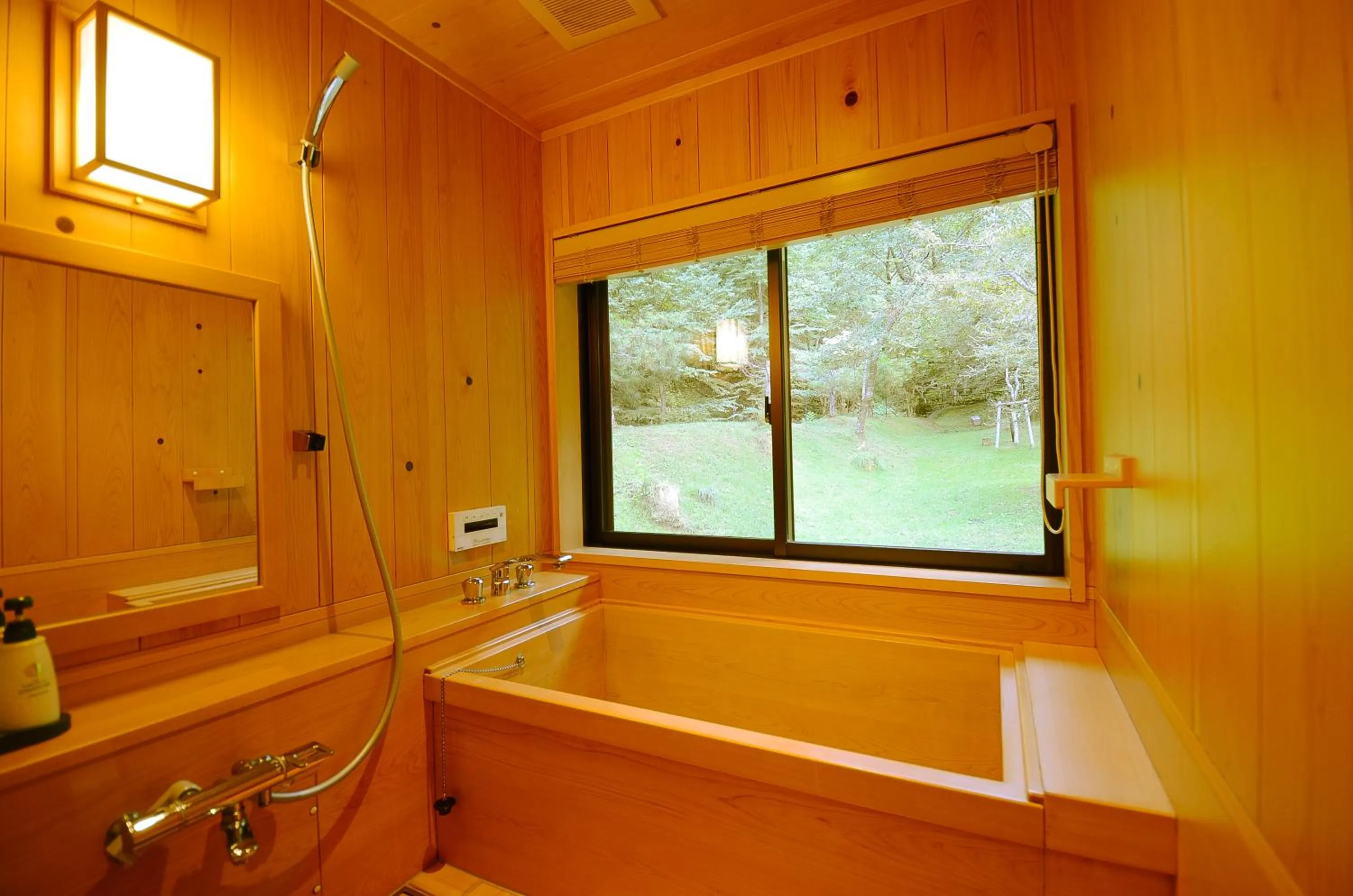 Shower in 高野山 宿坊 不動院 -Koyasan Shukubo Fudoin-