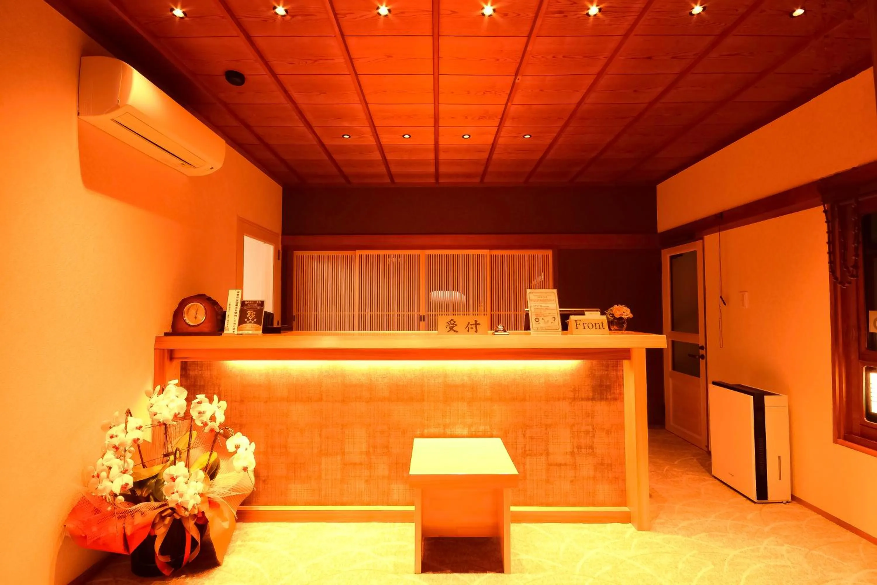 Lobby or reception in 高野山 宿坊 不動院 -Koyasan Shukubo Fudoin-