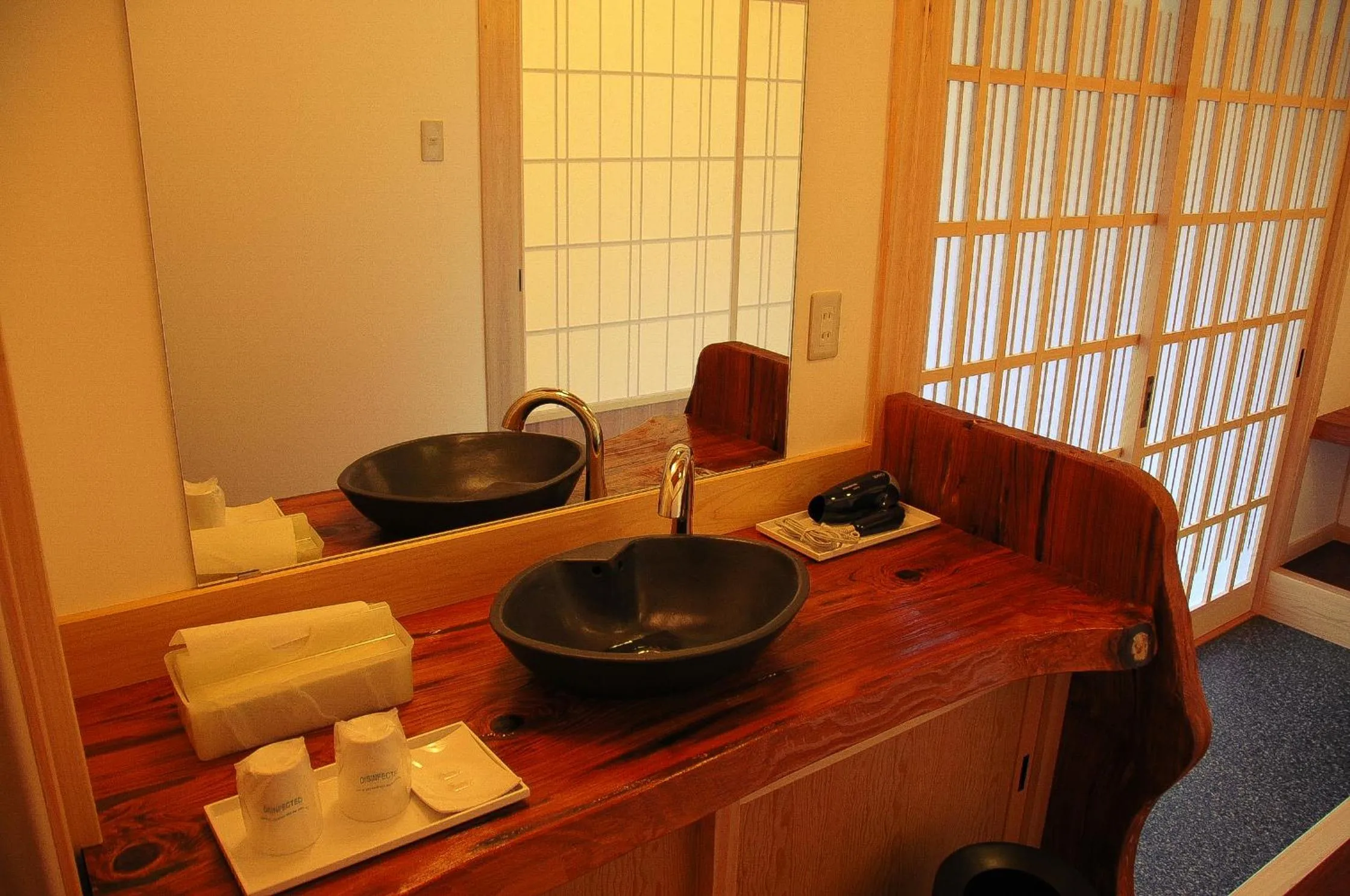 Photo of the whole room in 高野山 宿坊 不動院 -Koyasan Shukubo Fudoin-
