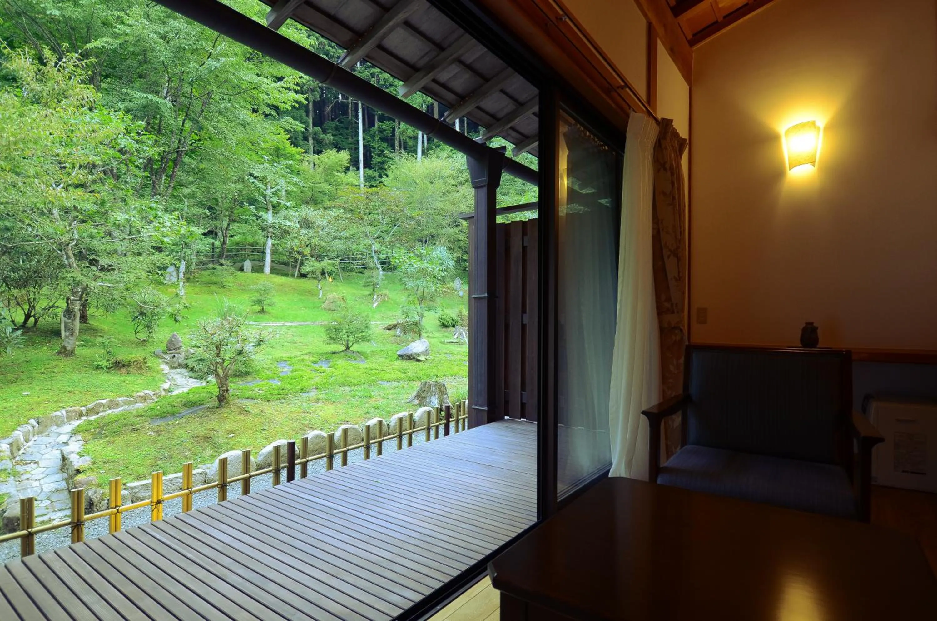 Photo of the whole room in 高野山 宿坊 不動院 -Koyasan Shukubo Fudoin-