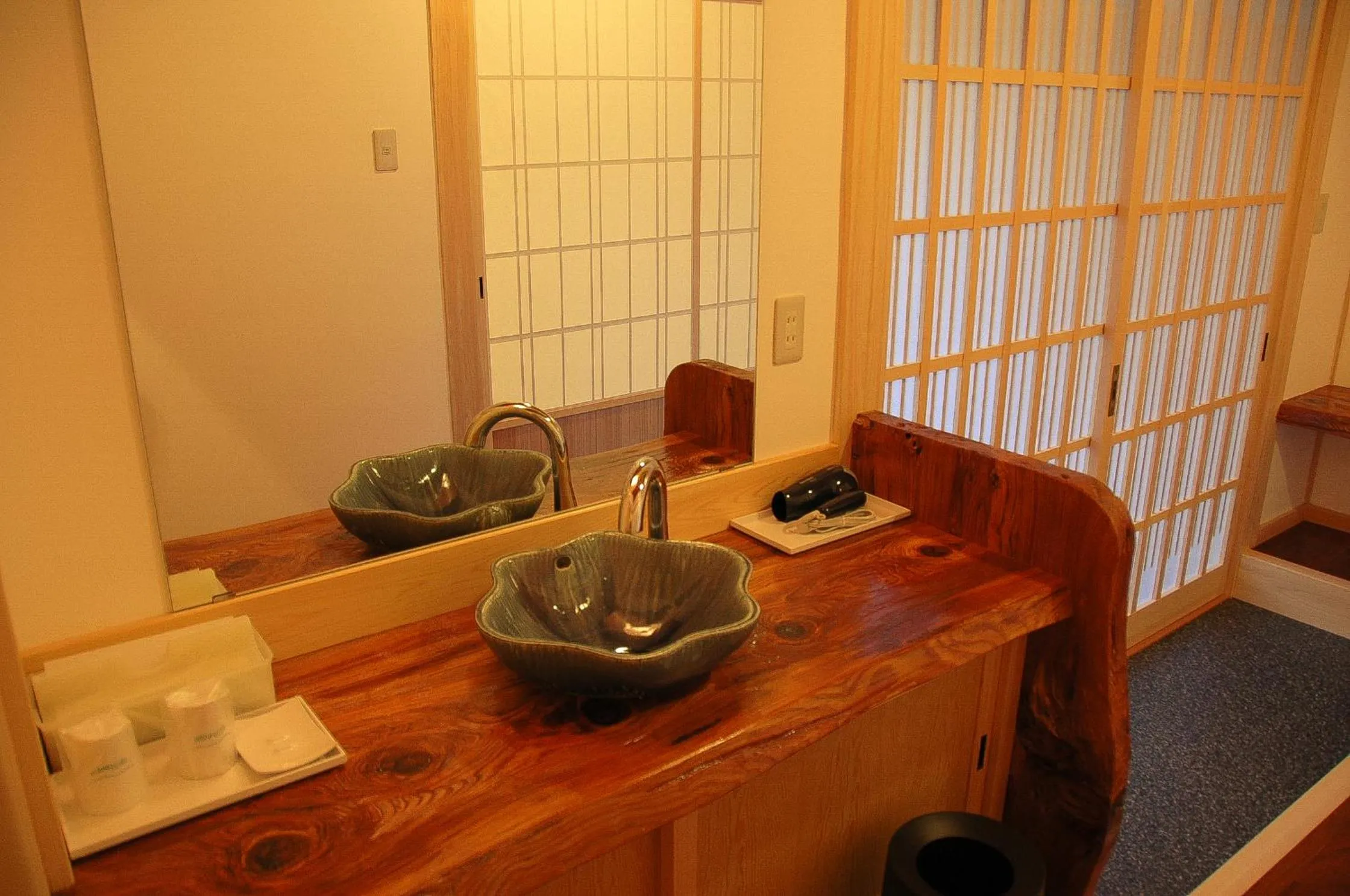 Photo of the whole room in 高野山 宿坊 不動院 -Koyasan Shukubo Fudoin-