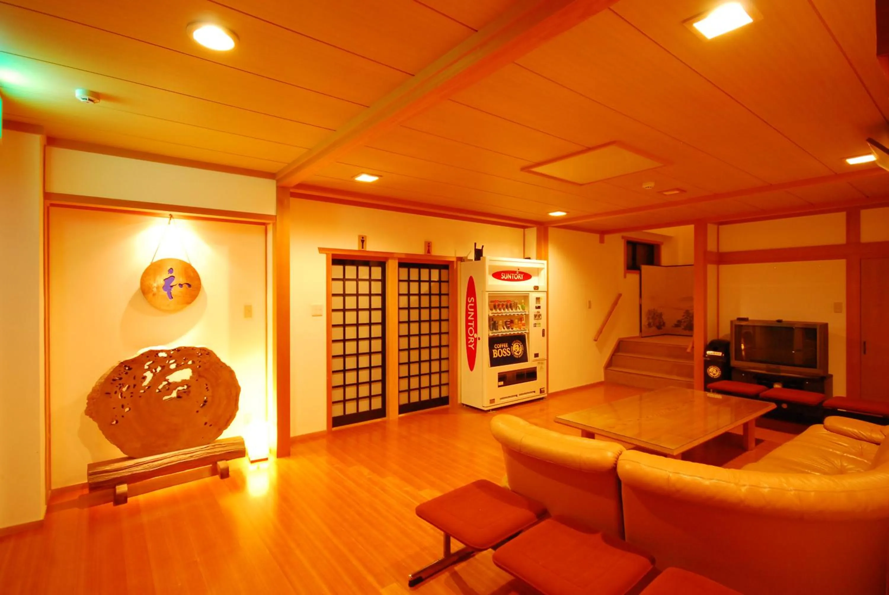 Communal lounge/ TV room in 高野山 宿坊 不動院 -Koyasan Shukubo Fudoin-