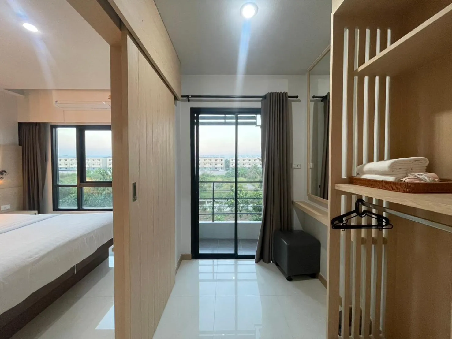 wardrobe, Bed in Bangkok Boutique Resort Rangsit