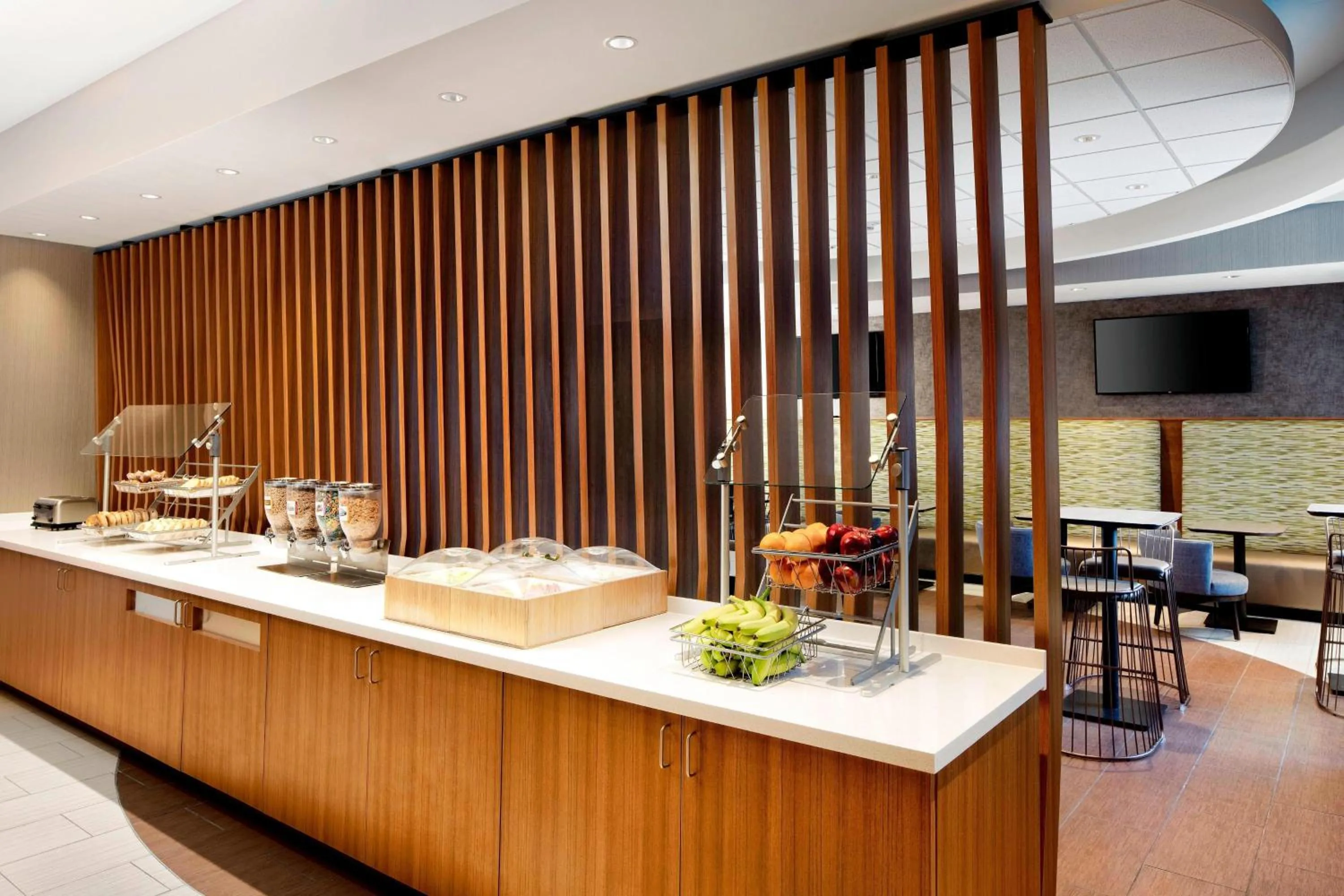 Breakfast in SpringHill Suites Indianapolis Downtown