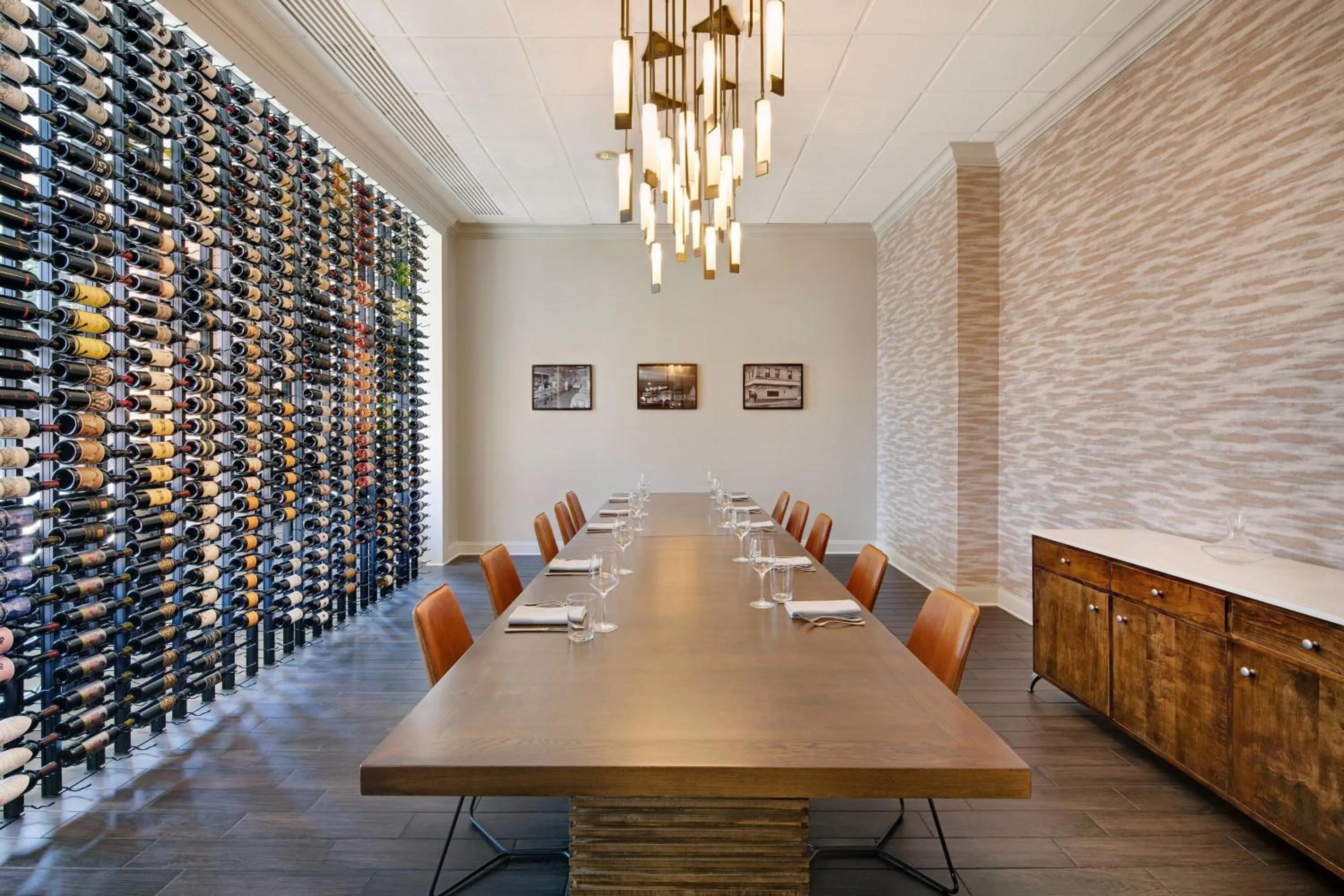 Restaurant/places to eat in Winston-Salem Marriott