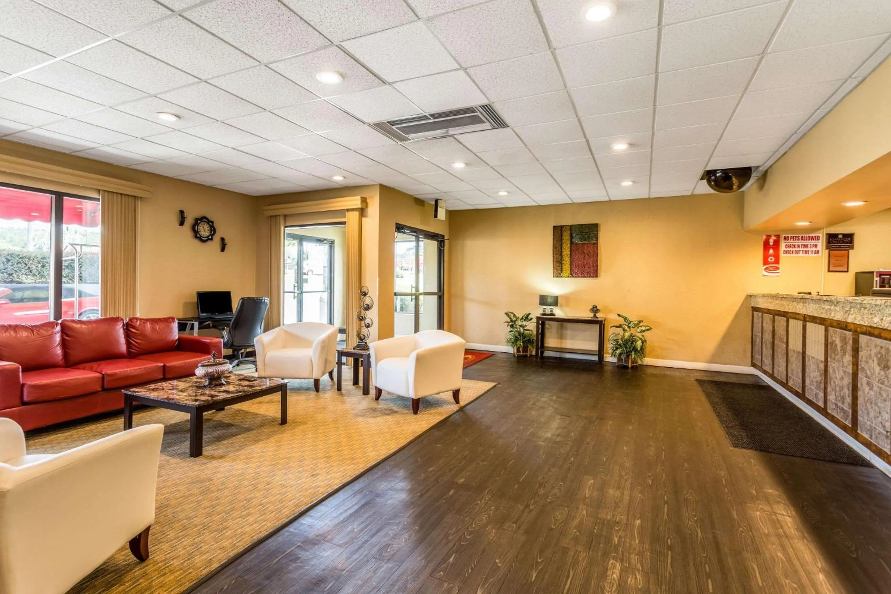 Lobby or reception in Econo Lodge - Oxmoor
