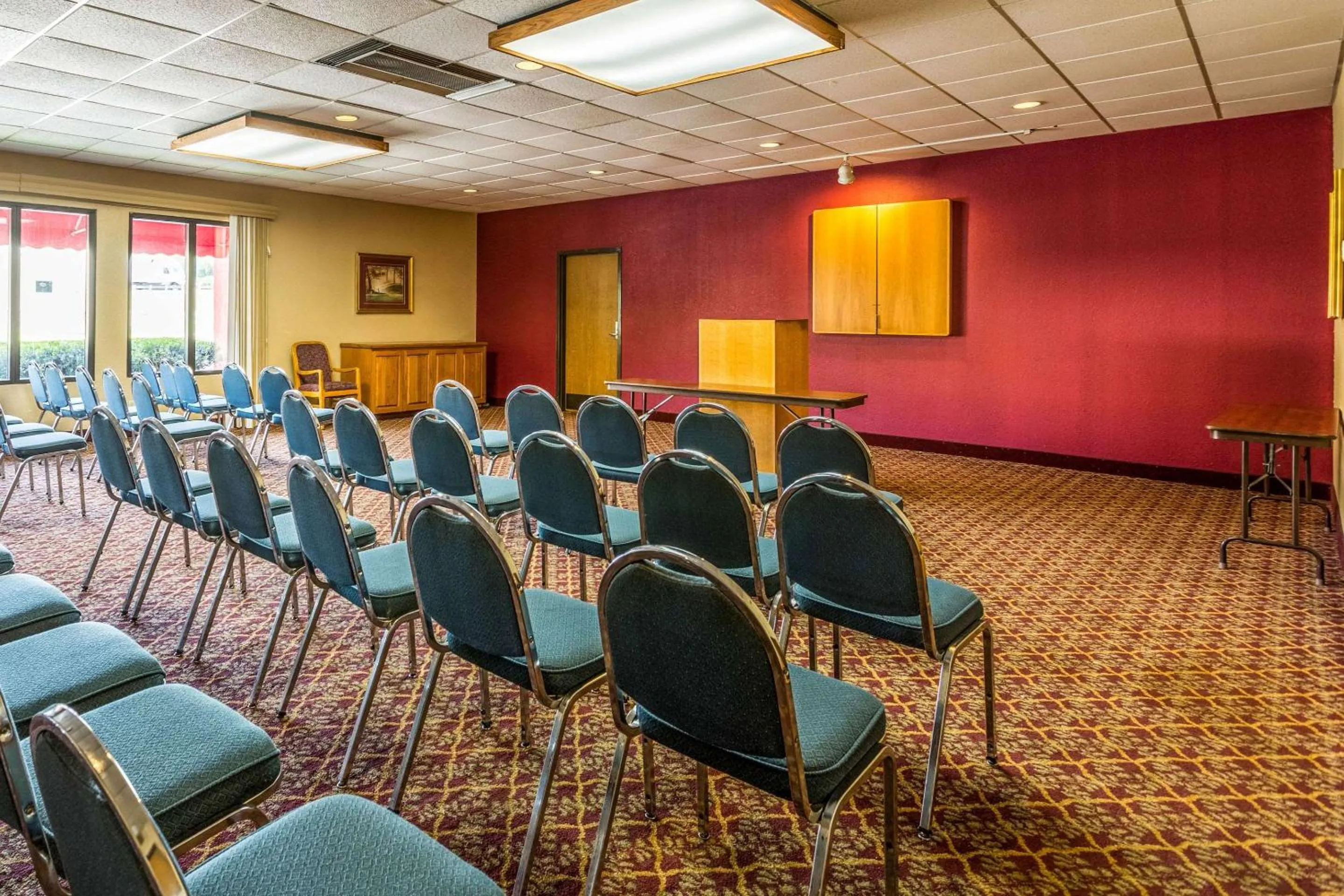 On site in Econo Lodge - Oxmoor