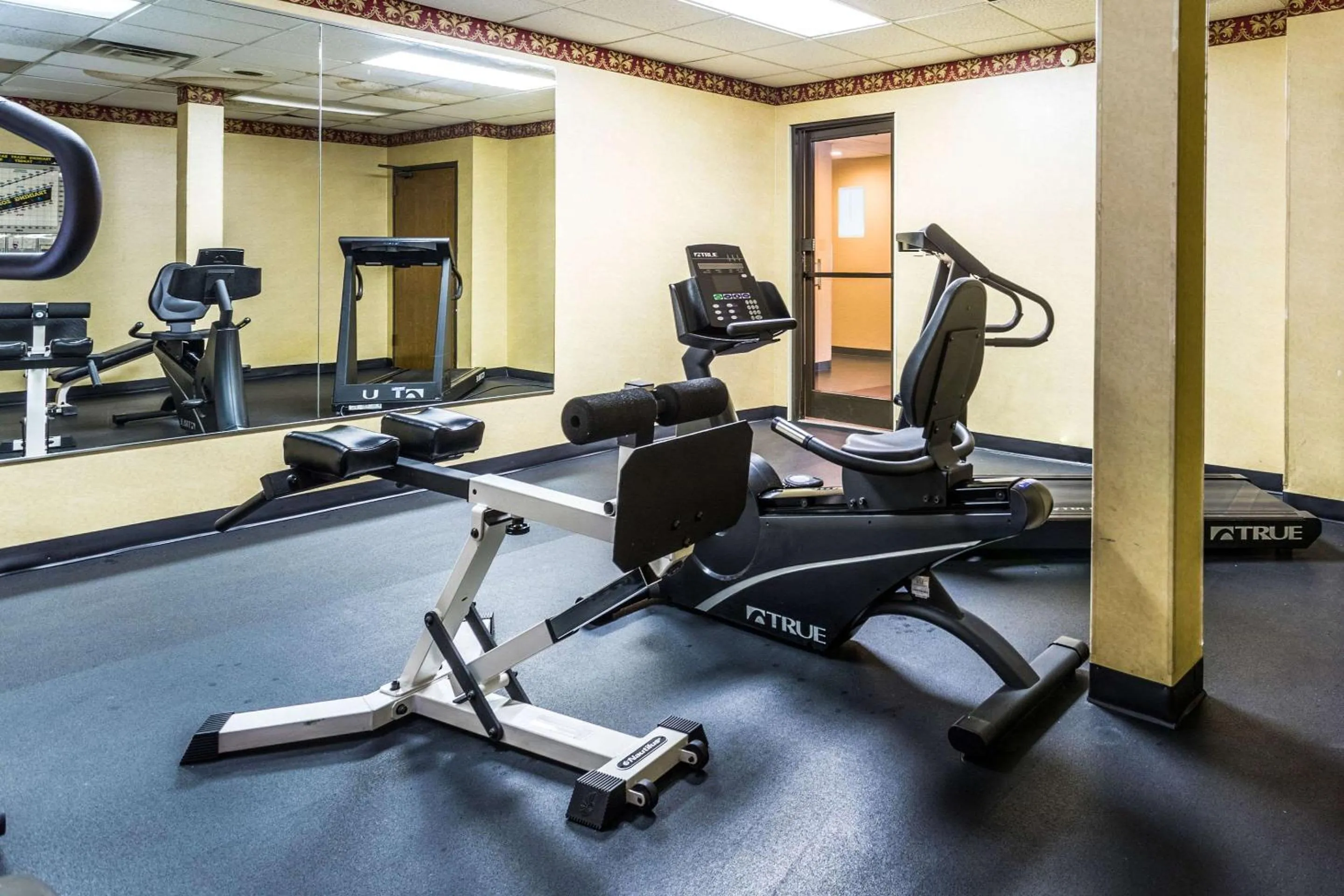 Fitness centre/facilities, Fitness Center/Facilities in Econo Lodge - Oxmoor