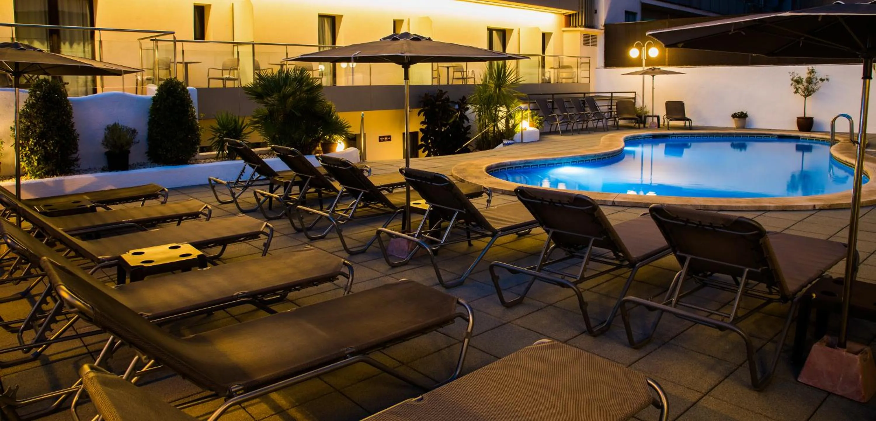 Night in Petit Palau - Adults Only