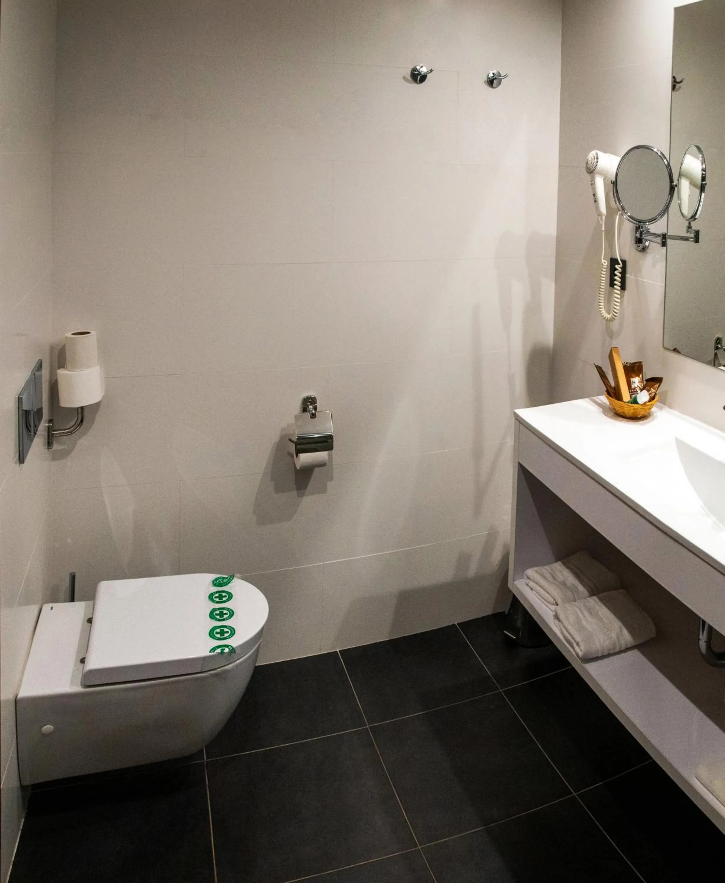 Bathroom in Petit Palau - Adults Only