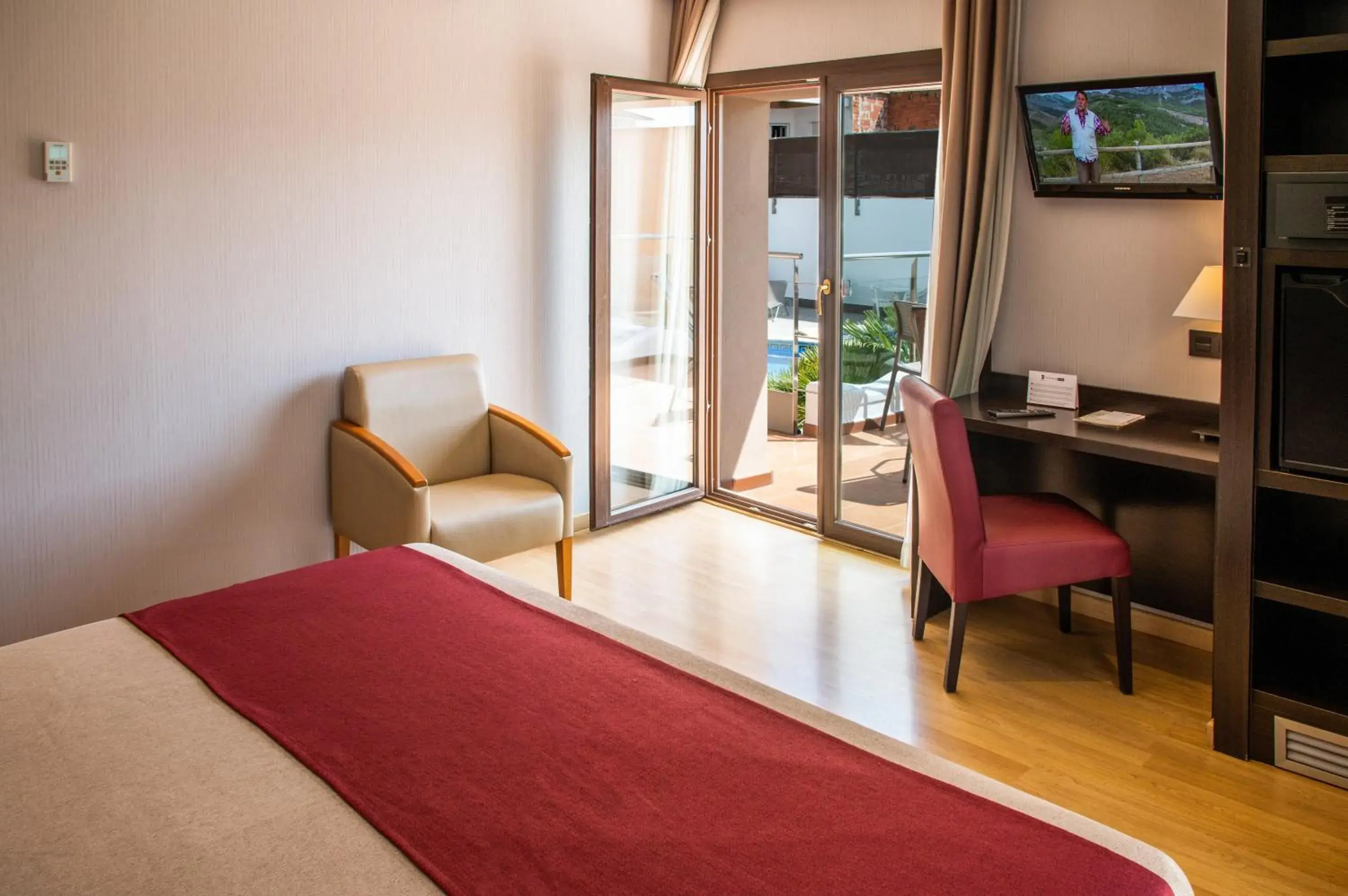 Double Plus Queen in Petit Palau - Adults Only Double Plus Queen in Petit Palau - Adults Only