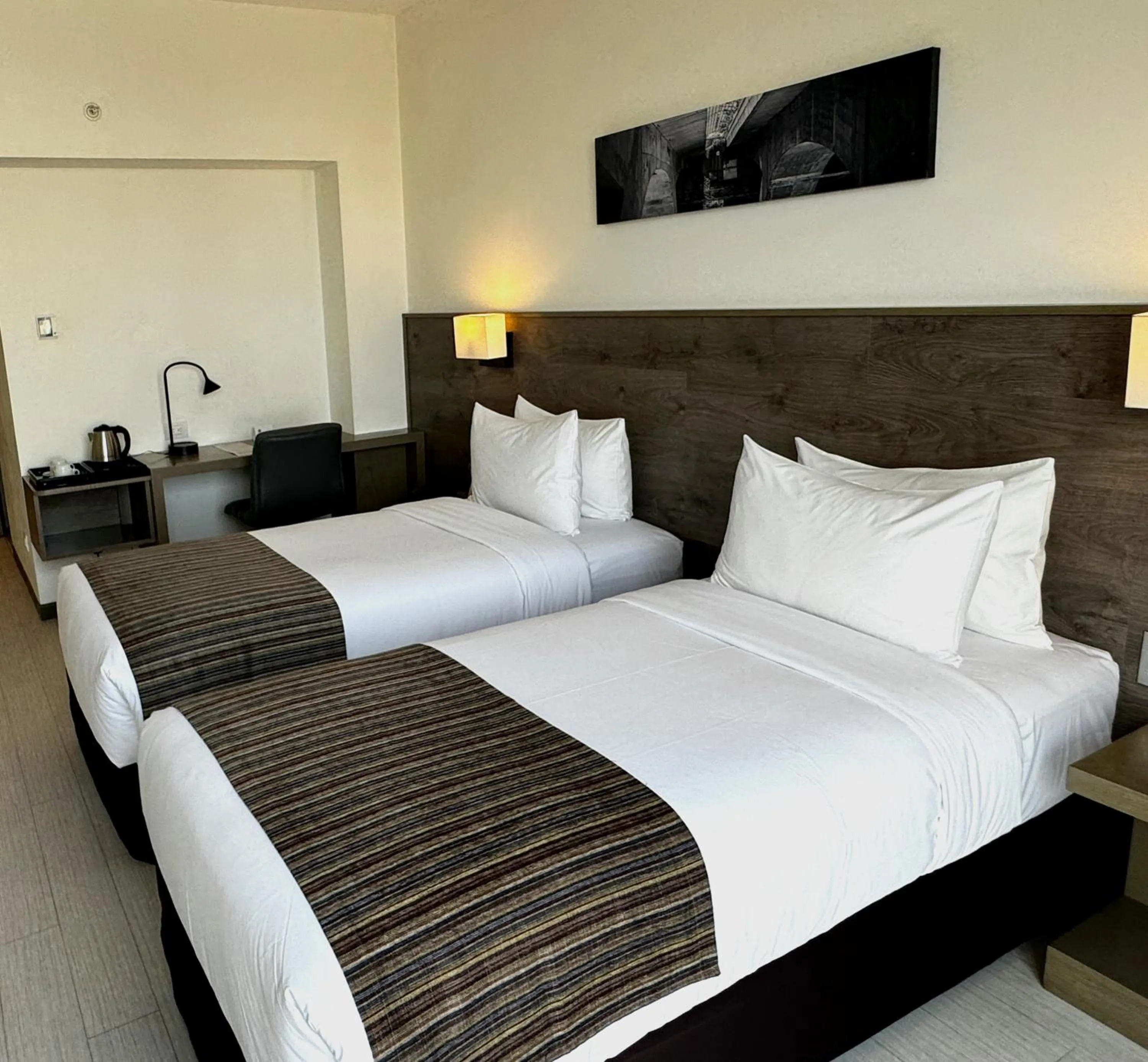 Bed in Best Western Plus Urban Larco Hotel