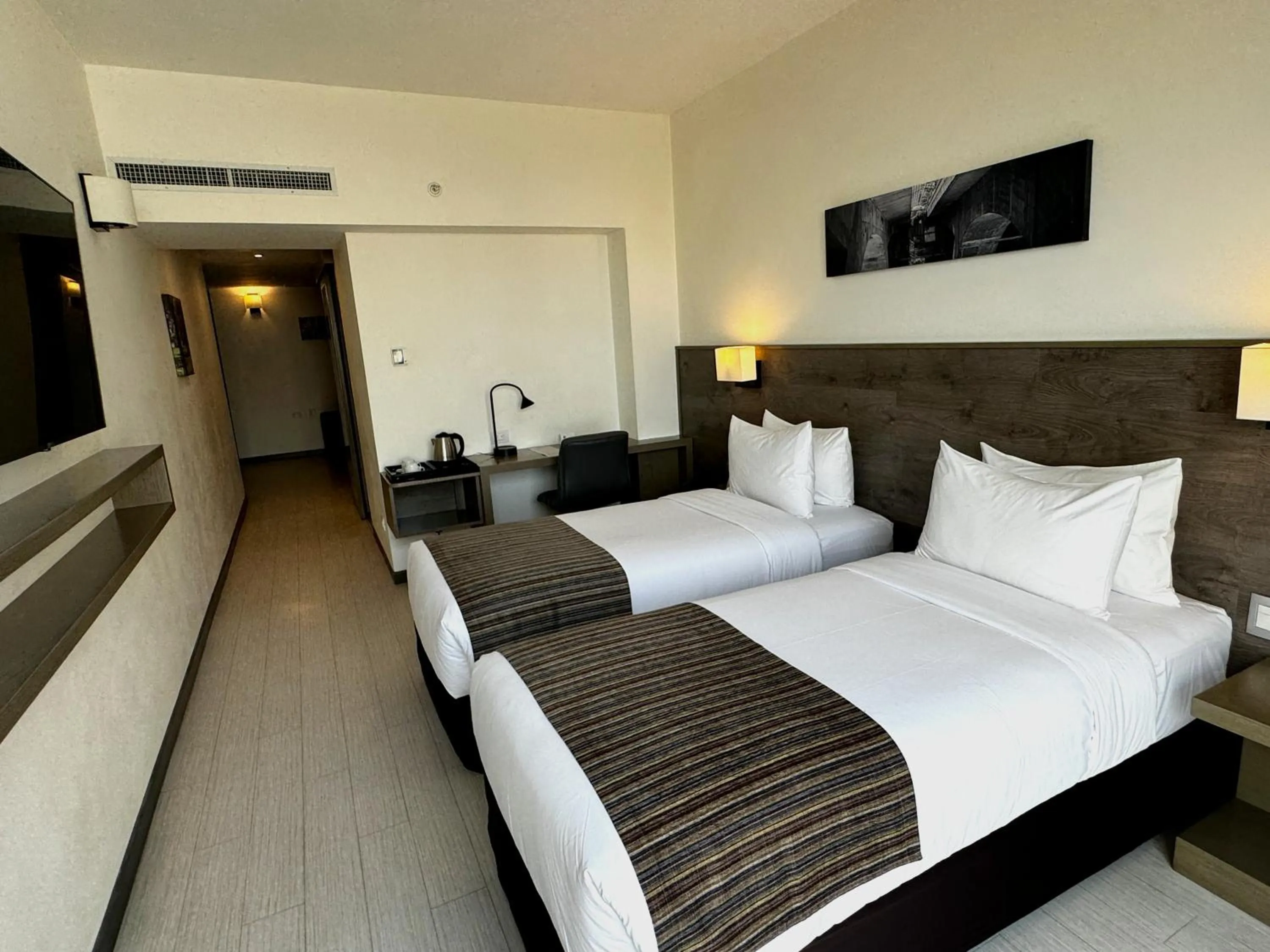 TV and multimedia, Bed in Best Western Plus Urban Larco Hotel
