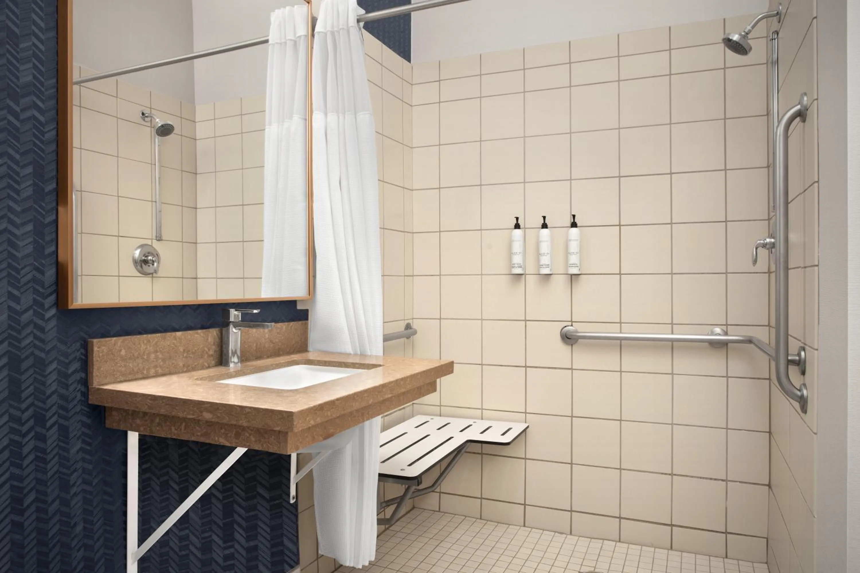 Shower in Fairfield Inn & Suites El Centro