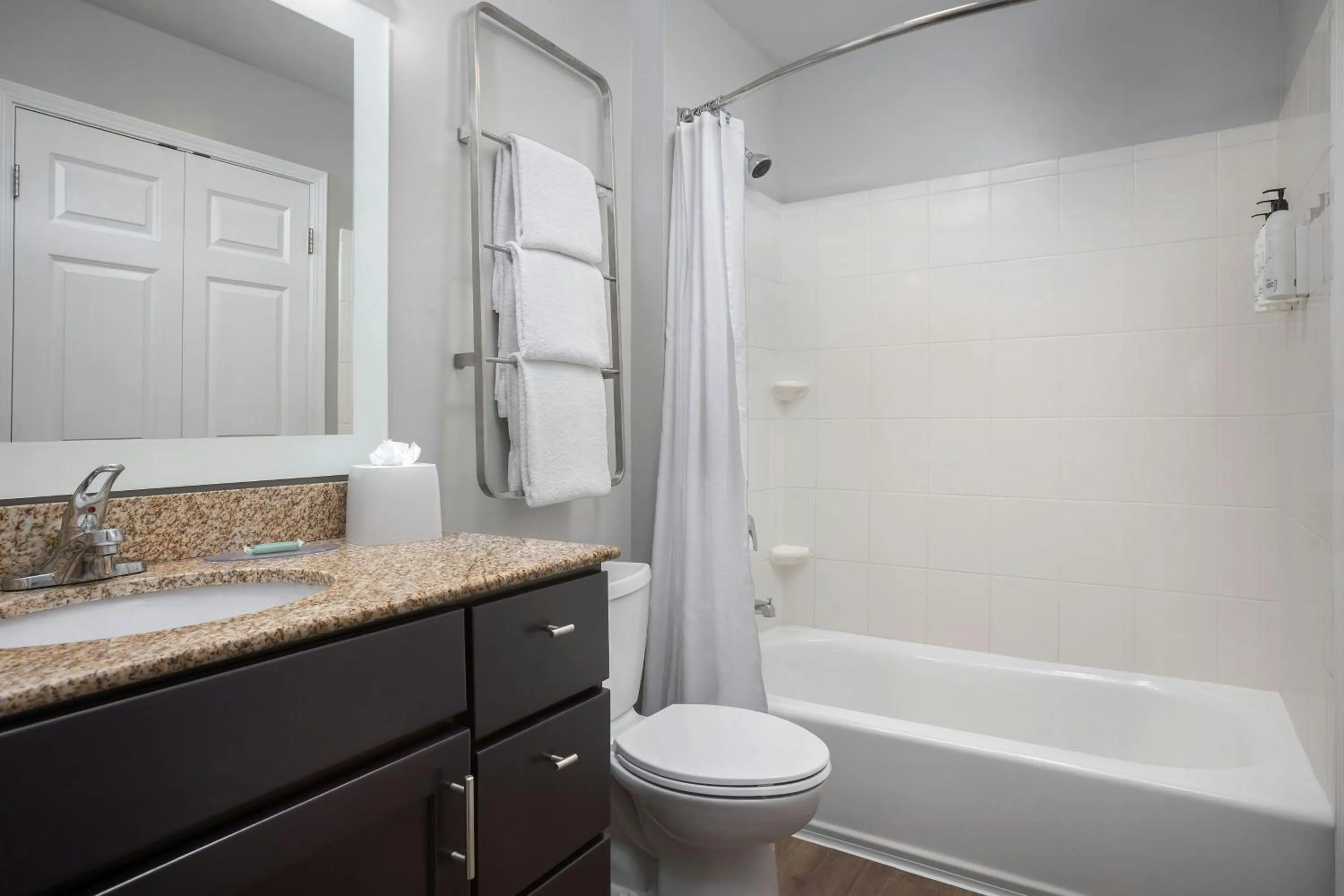 Bathroom in TownePlace Suites El Centro