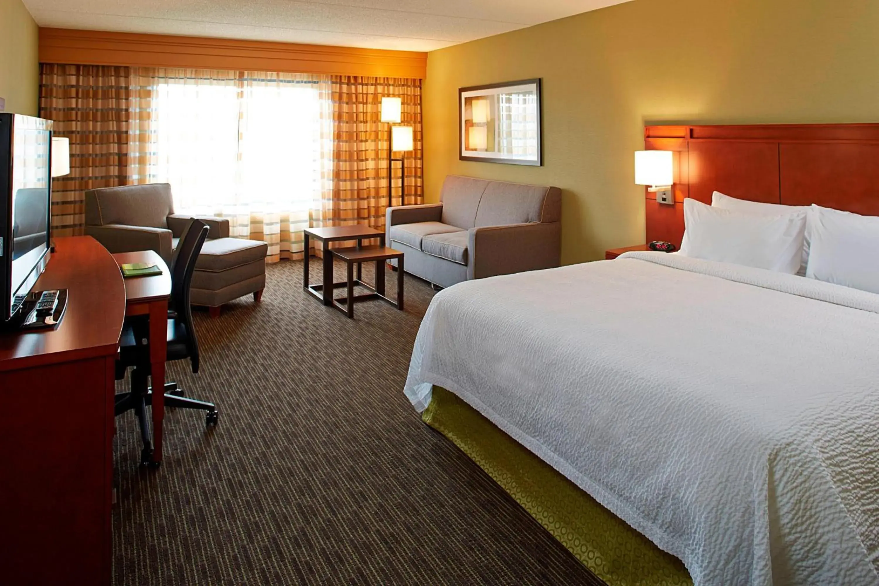 King Room - Hearing Accessible in Courtyard by Marriott Ithaca Airport/University King Room - Hearing Accessible in Courtyard by Marriott Ithaca Airport/University
