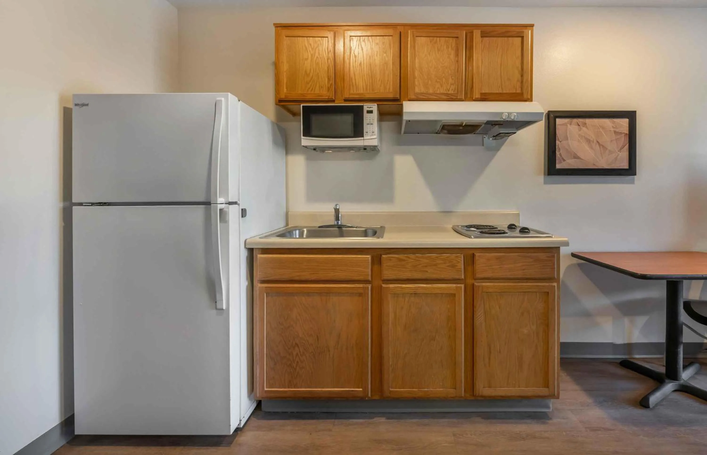Kitchen or kitchenette in Extended Stay America Select Suites - Fort Myers