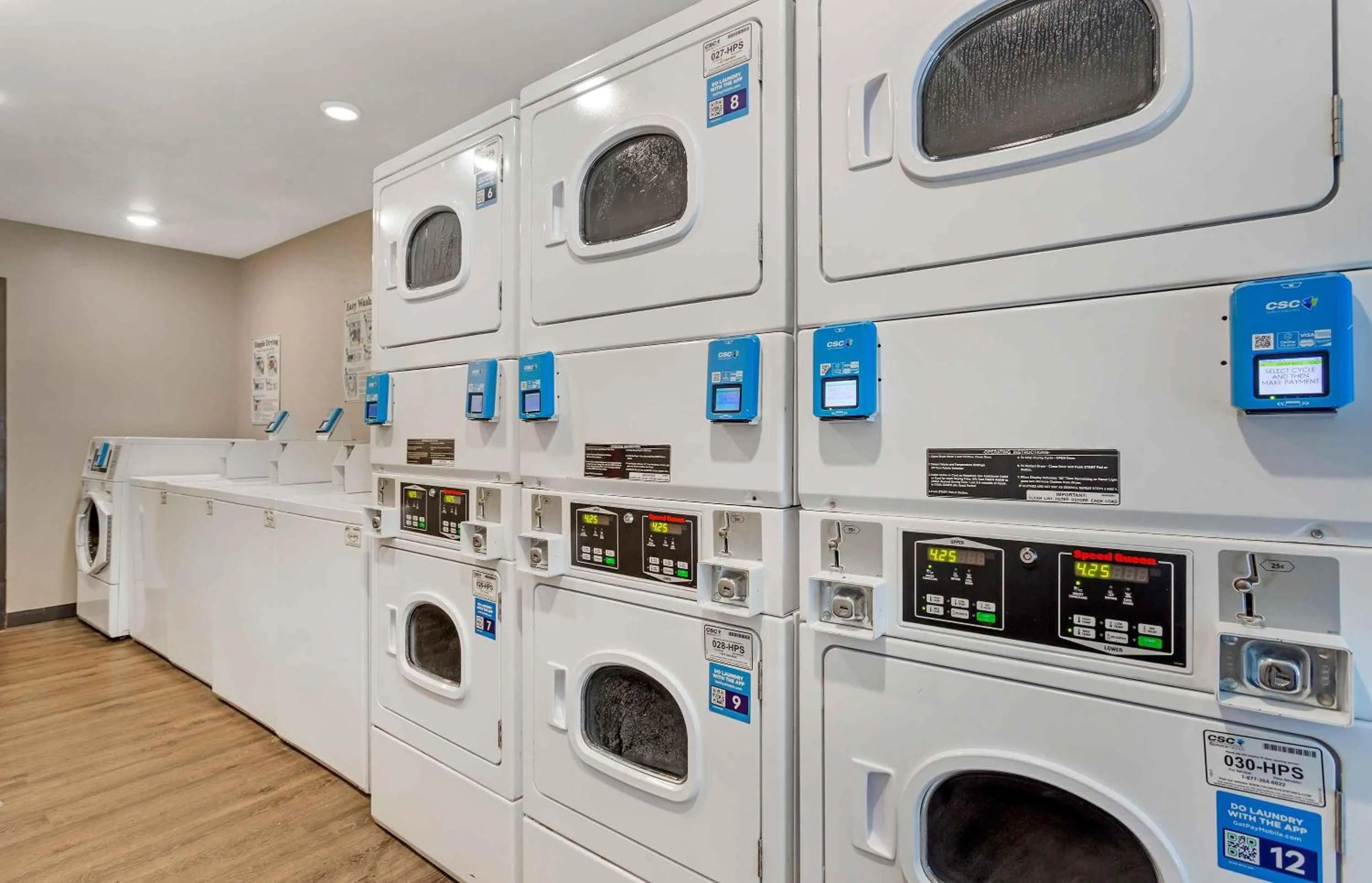 Property building in Extended Stay America Select Suites - Fort Myers