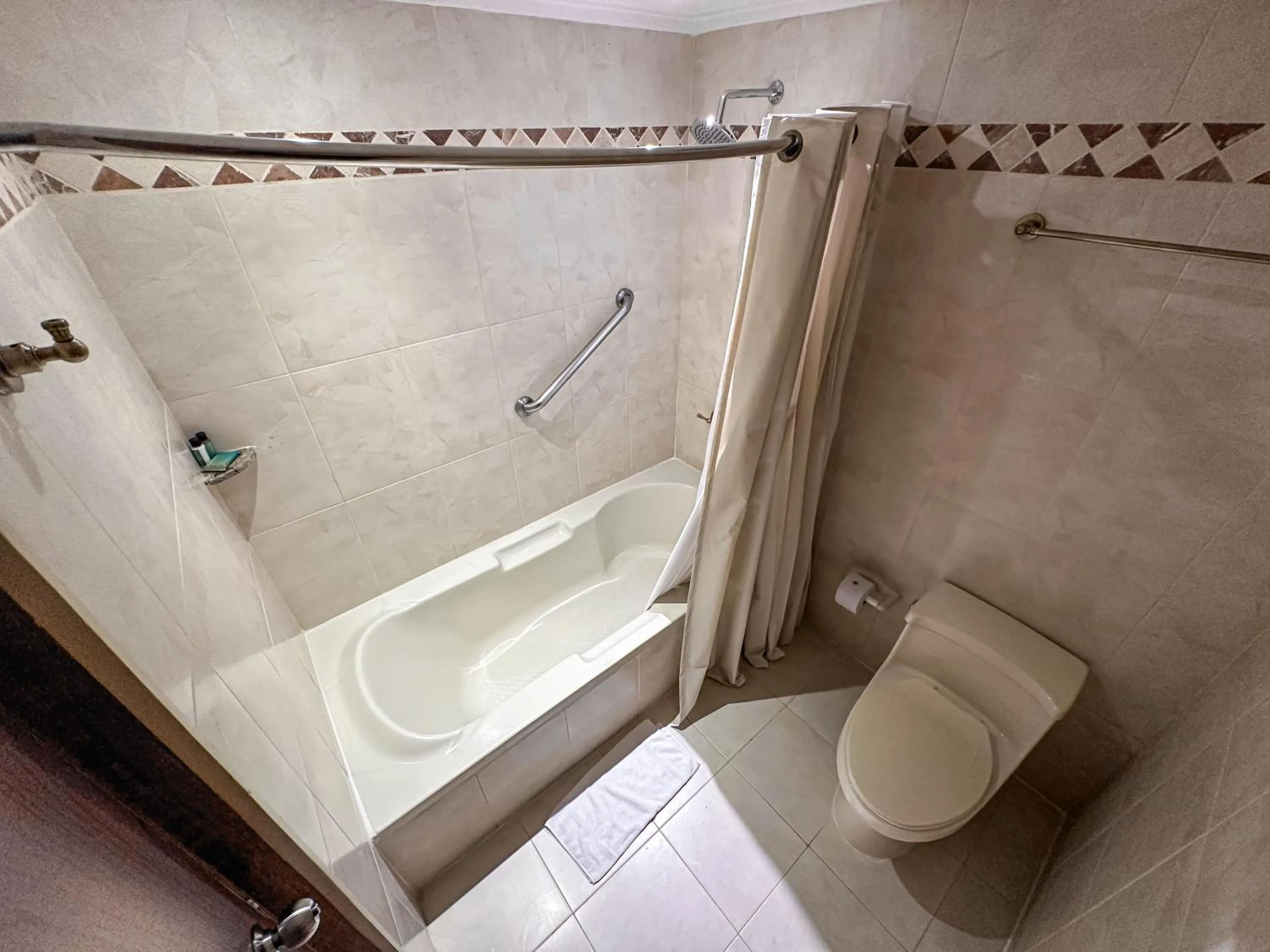 Bath in Hotel El Prado