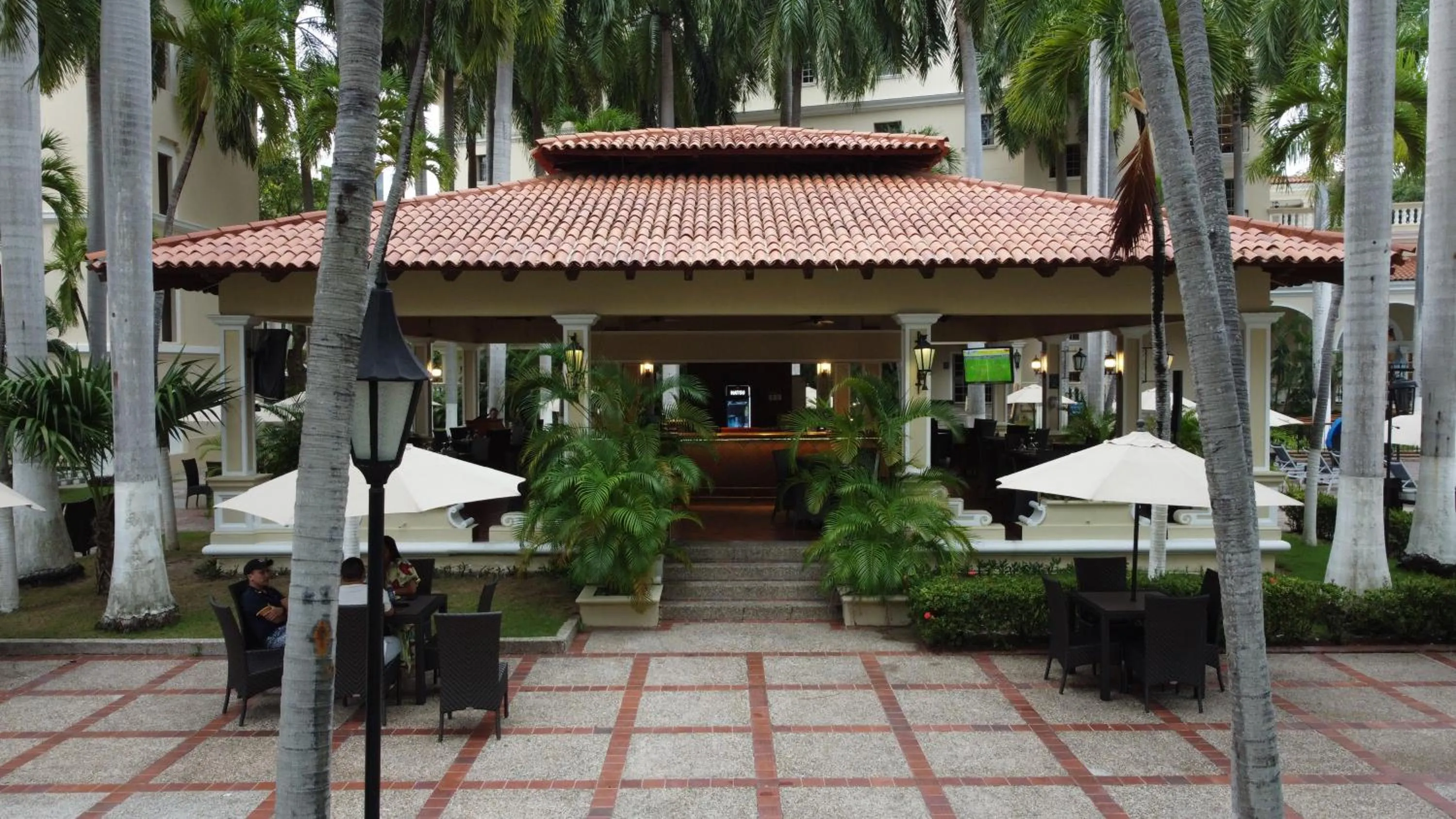 Restaurant/places to eat in Hotel El Prado