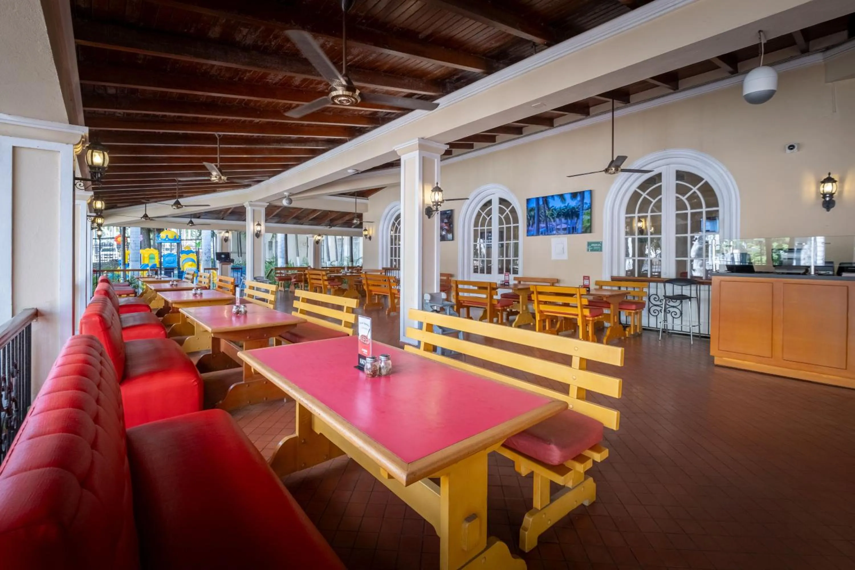 Restaurant/places to eat in Hotel El Prado