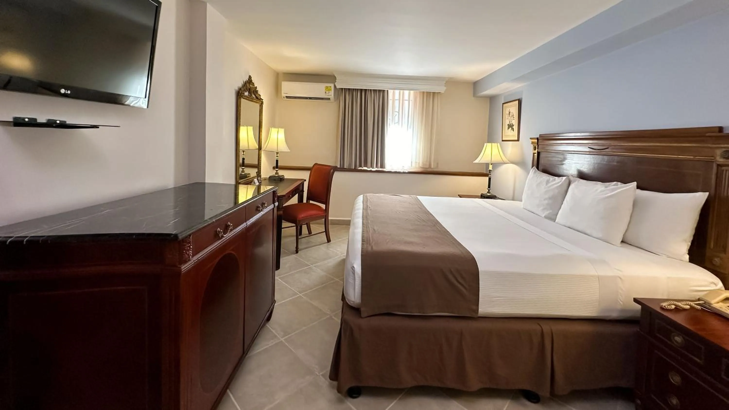 Bedroom, Bed in Hotel El Prado