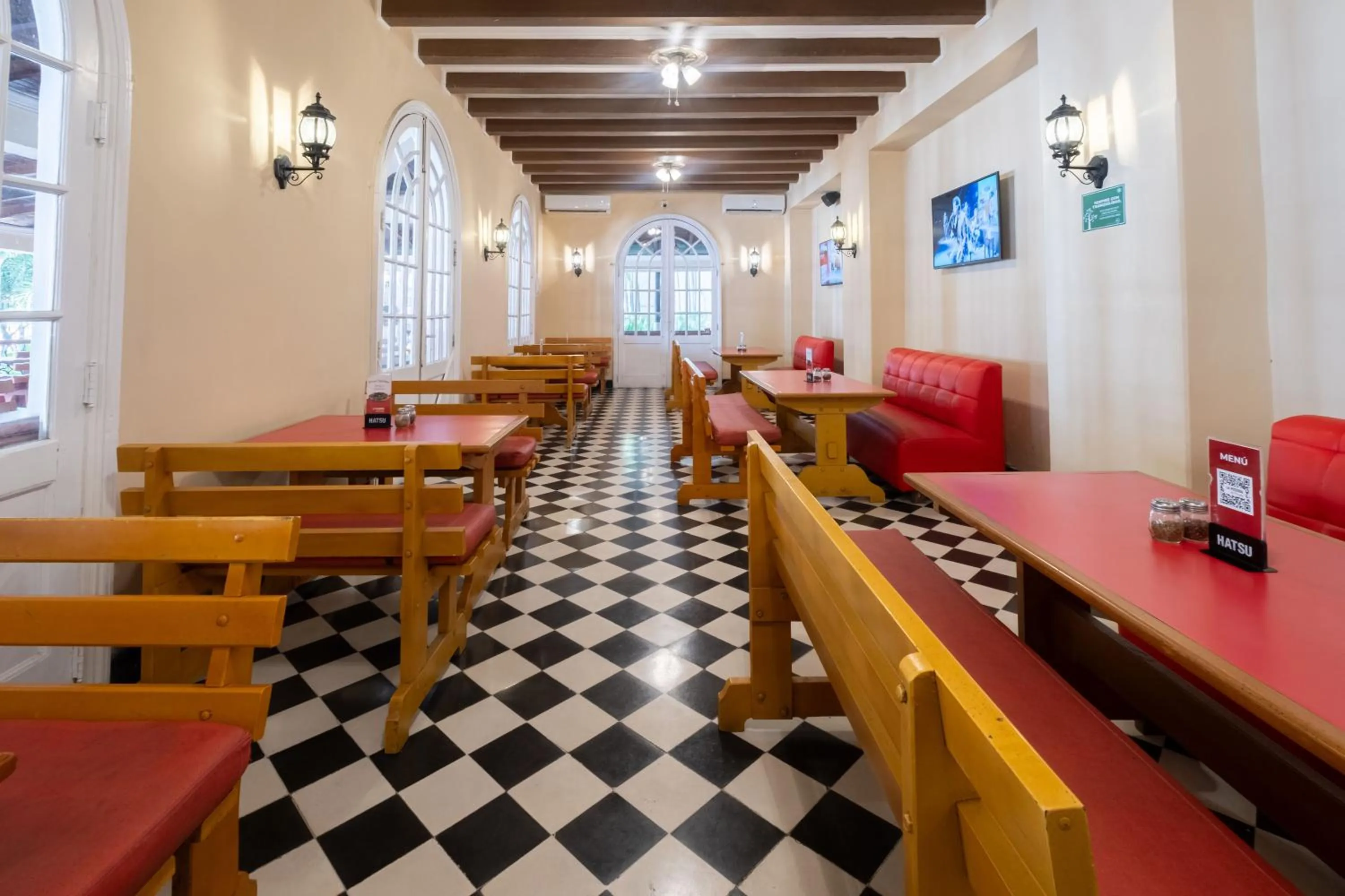Restaurant/places to eat in Hotel El Prado