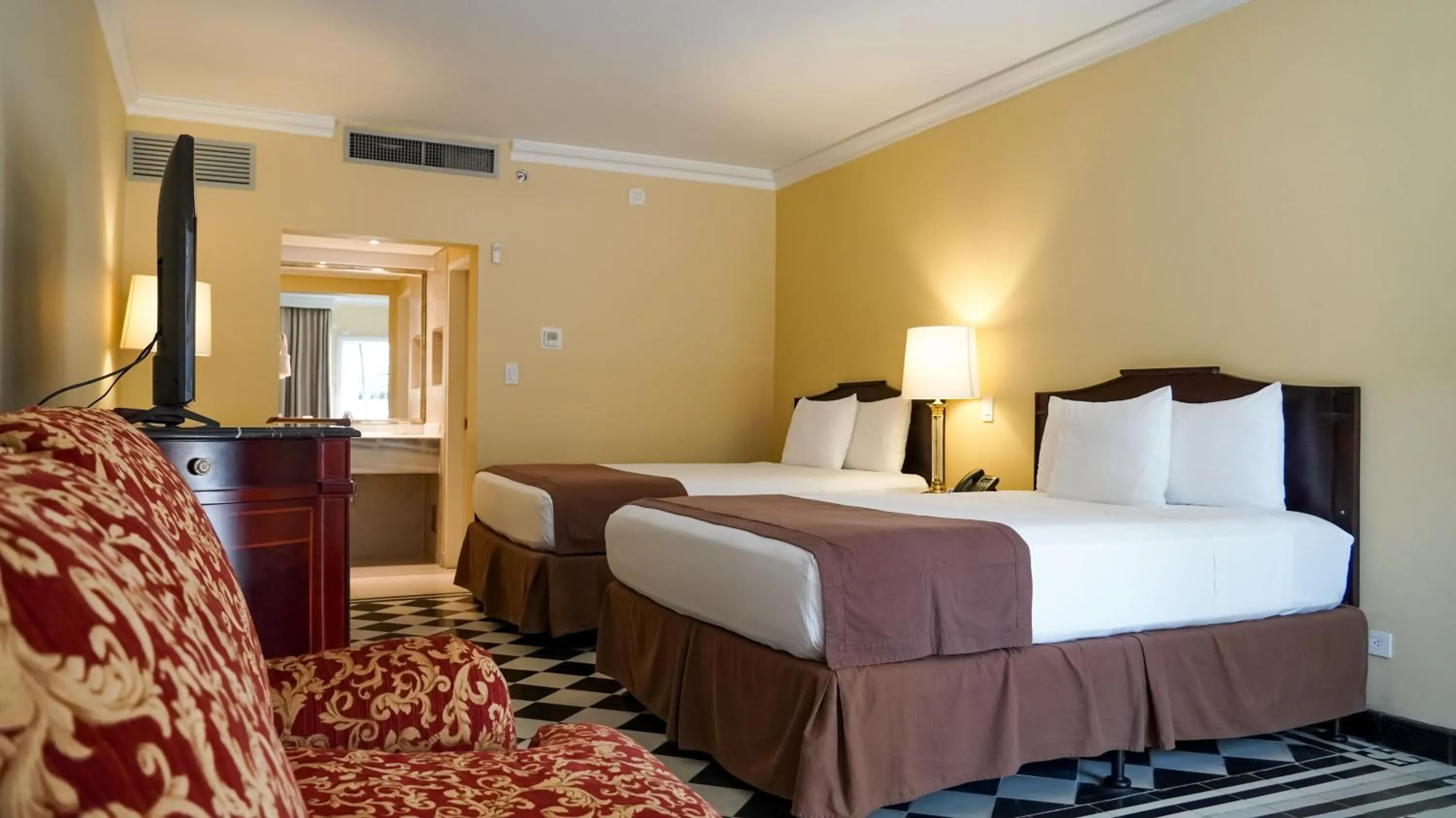 Bedroom, Bed in Hotel El Prado