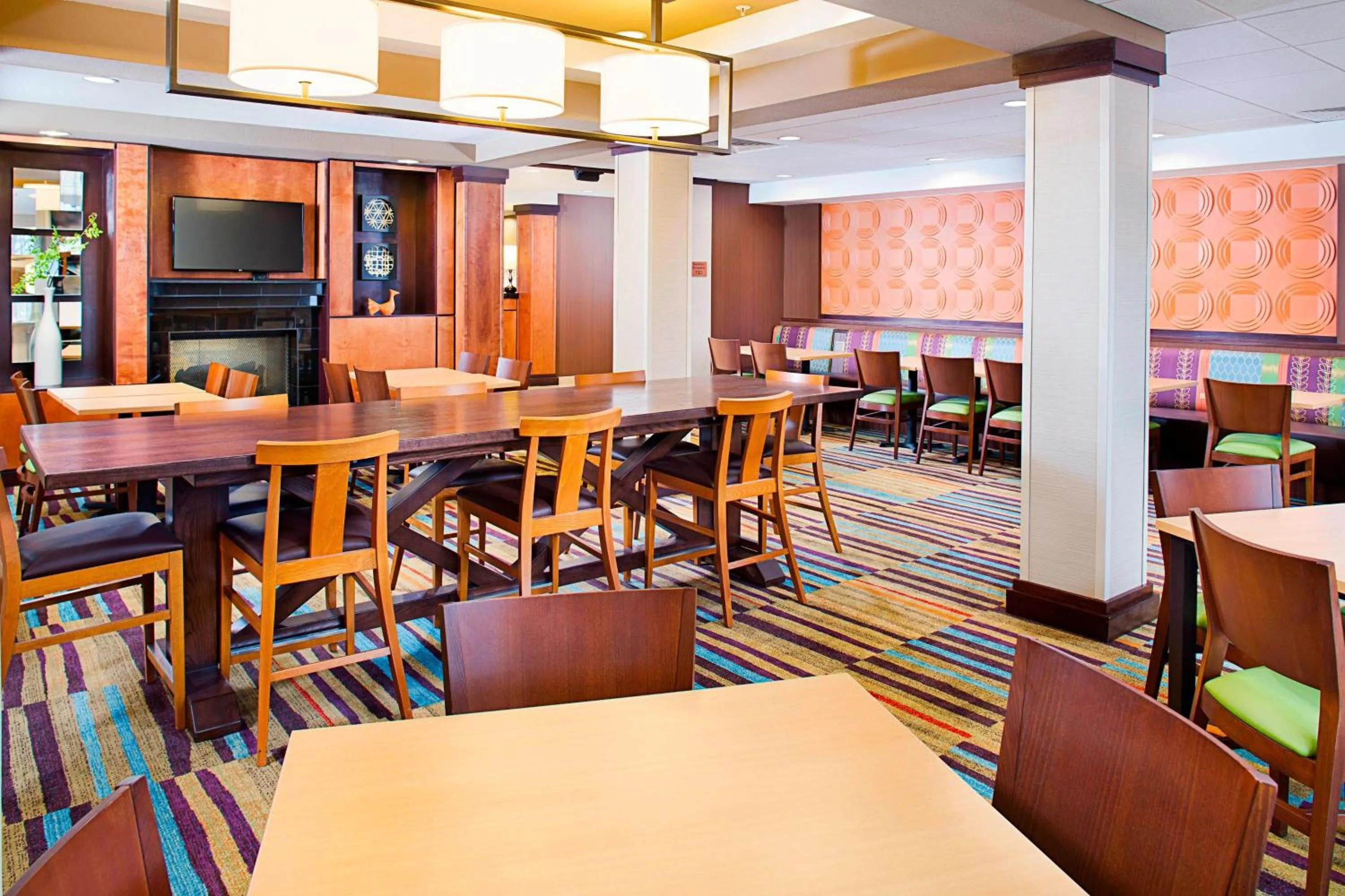 Restaurant/places to eat in Fairfield Inn & Suites by Marriott Jonesboro